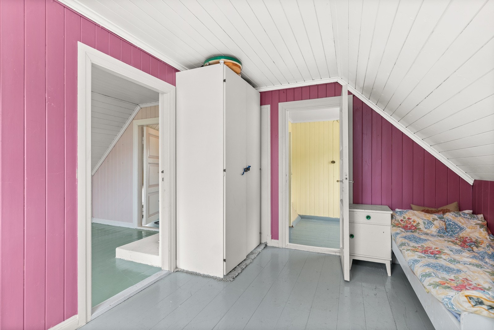 4772200_1-nauvzb1.jpg Galleribilde