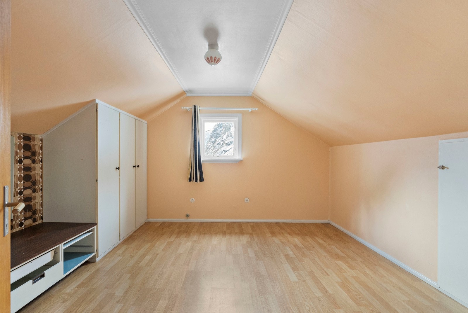 Soverom på loftet Galleribilde