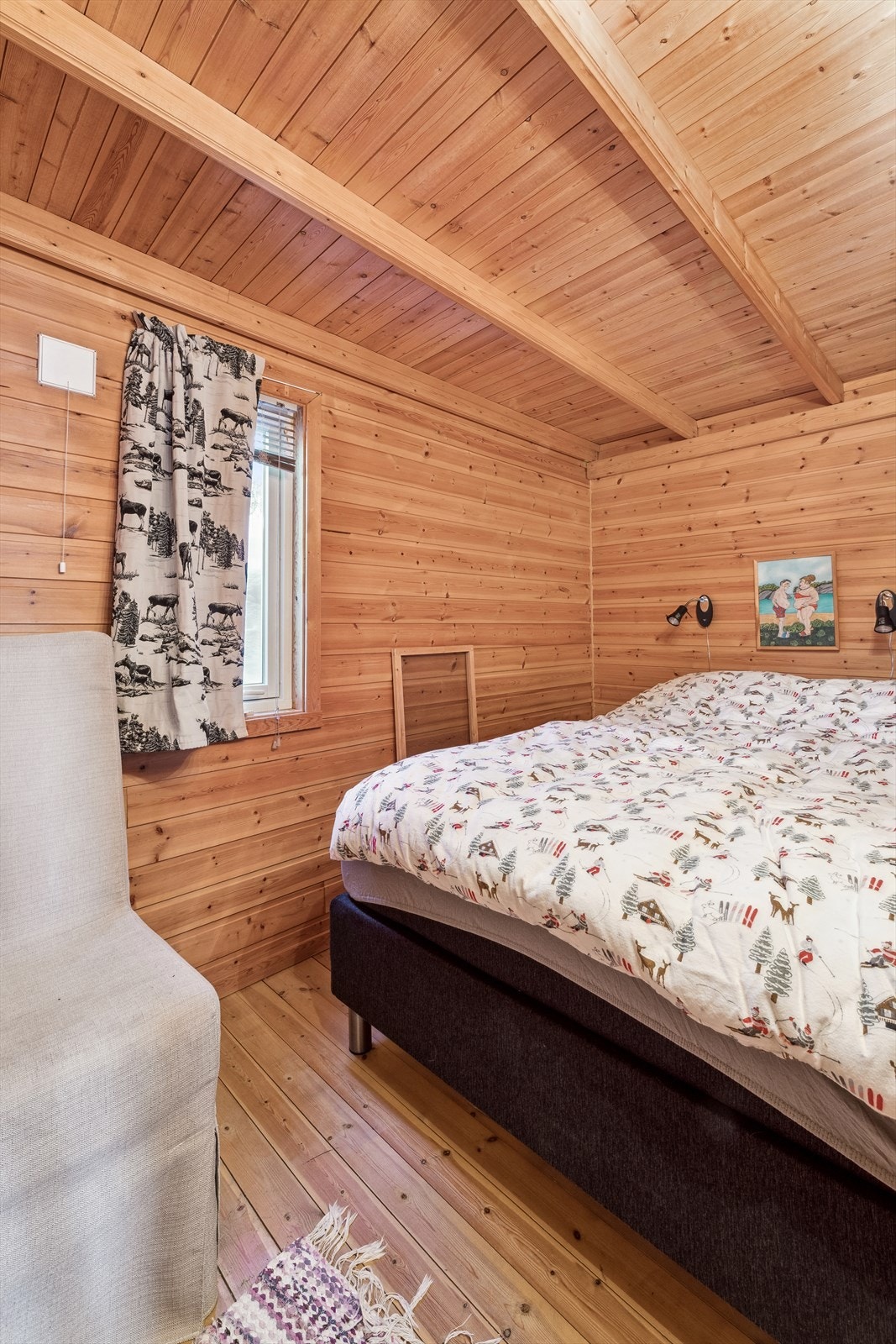 Hovedsoverommet har god plass til dobbeltseng Galleribilde