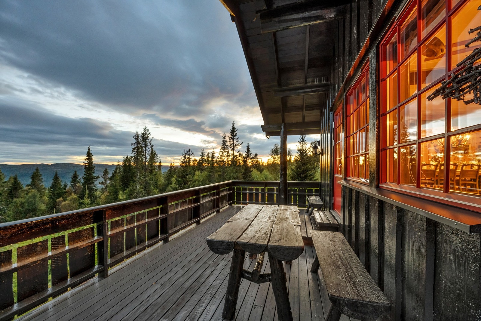 Her kan man nyte solnedgangen. Galleribilde