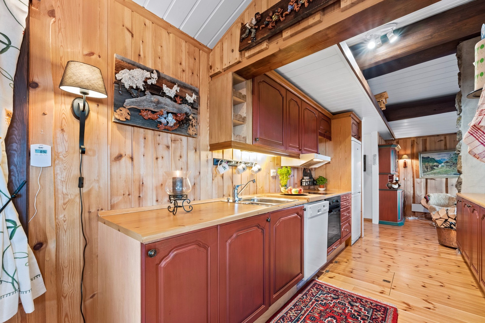 Pen kjøkkeninnredning. Galleribilde