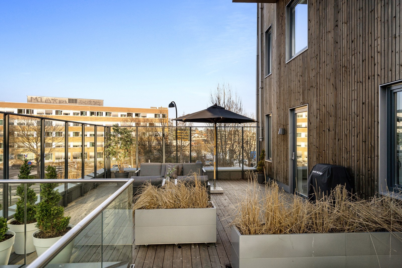 Herlig og lun terrasse Galleribilde