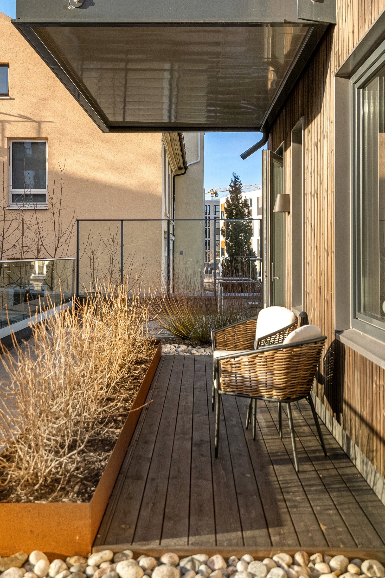 Vestvendt terrasse med utgang fra hovedsoverom Galleribilde