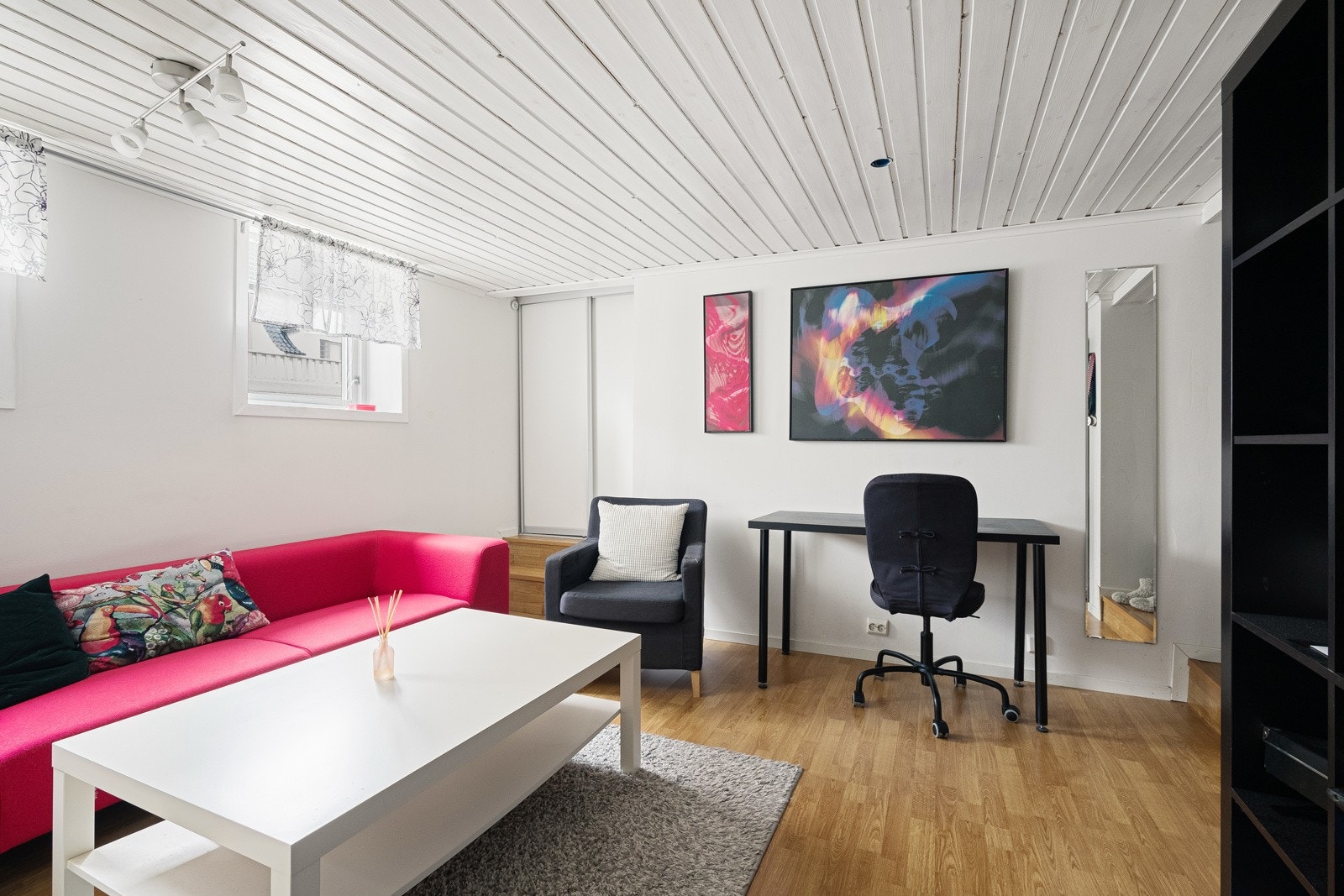 Hybel i kjelleren Galleribilde