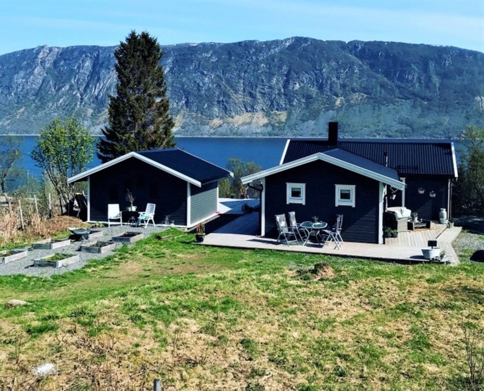 Eiendommen ligger i naturskjønne omgivelser Galleribilde