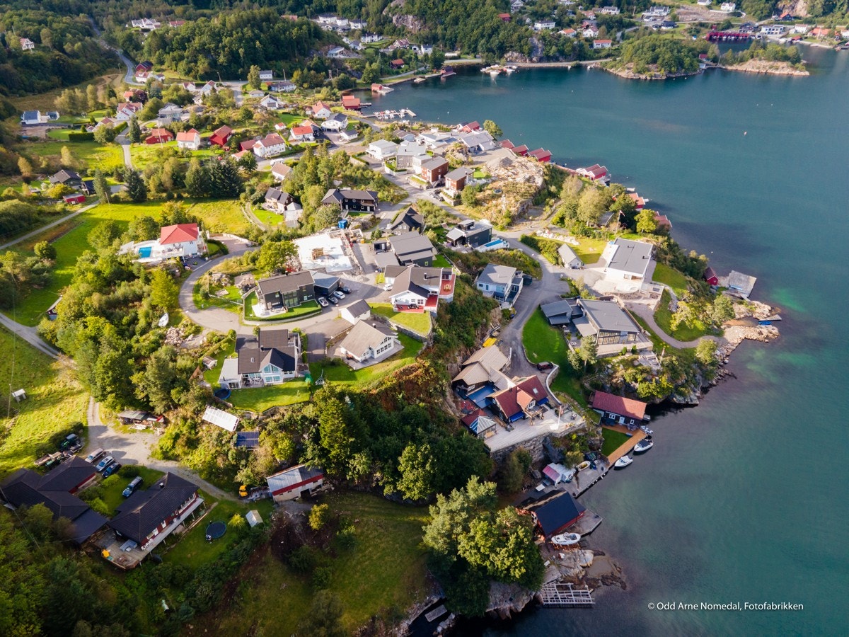 4387067_1-izntdb1.jpg Galleribilde