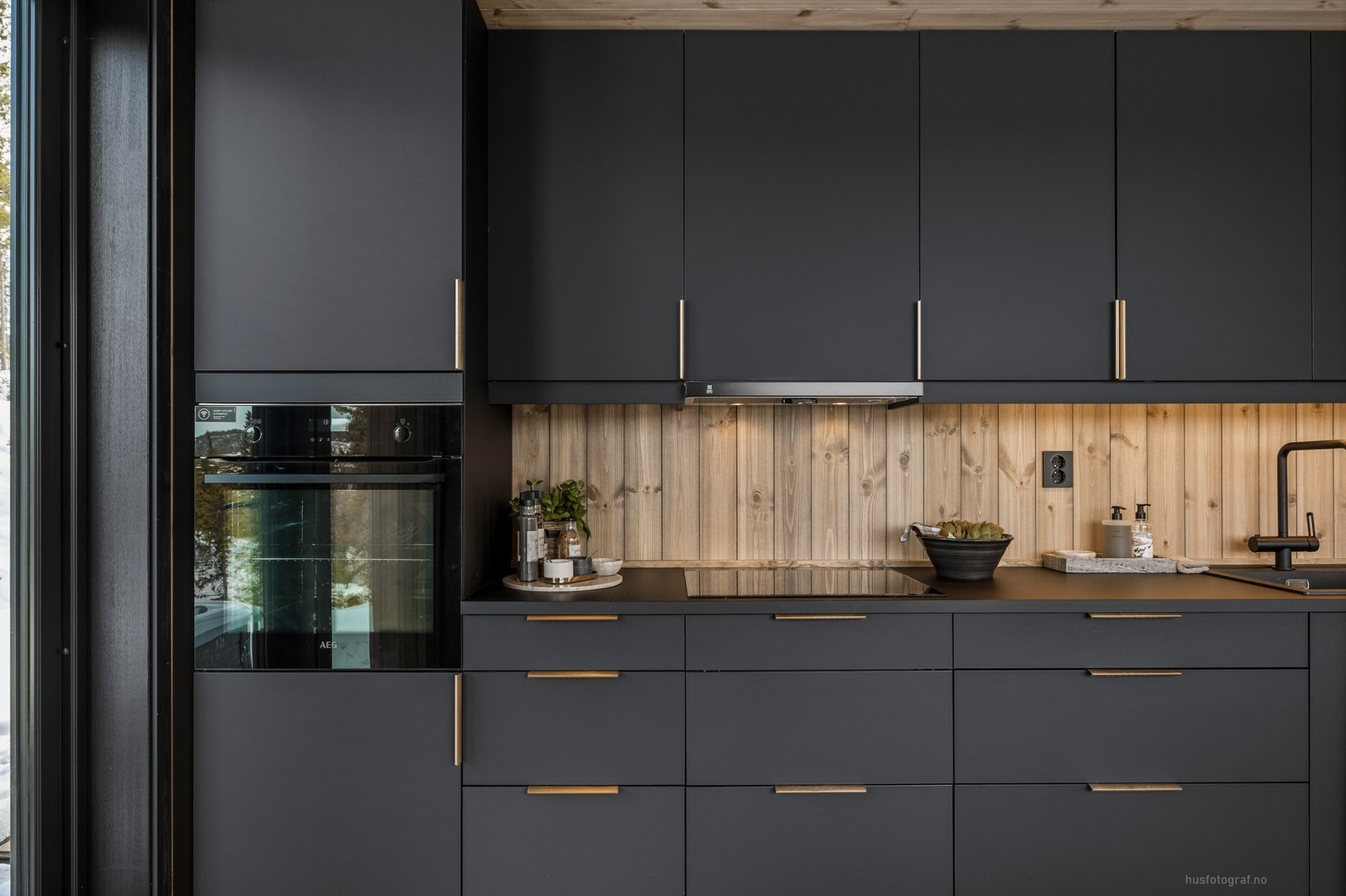 Moderne fronter med sort utførelse Galleribilde