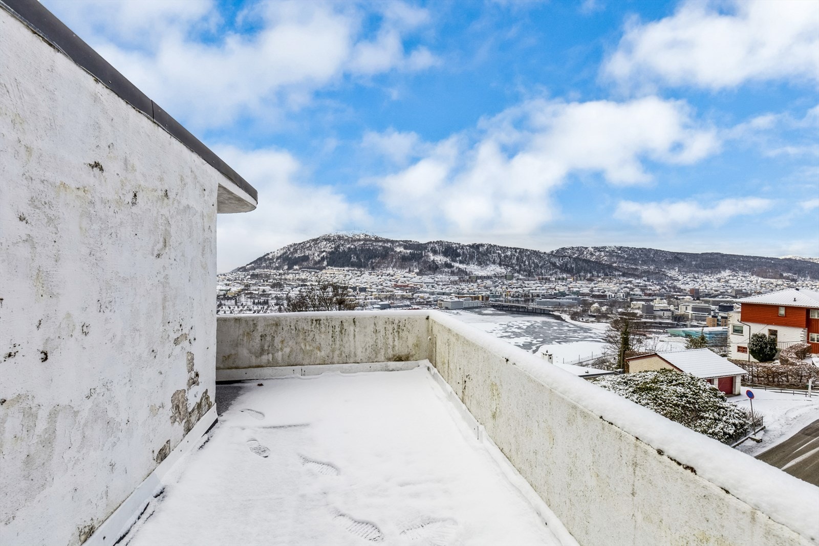 Utsikt mot Store Lungegårdsvann, Solheimsviken mot sentrum. Galleribilde