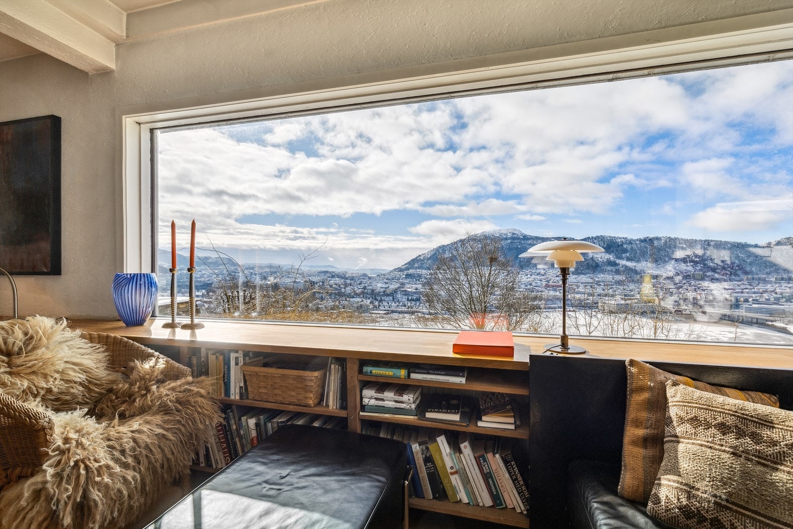 Utsikt mot Løvstakken, Store Lungegårdsvann og sentrum. Galleribilde