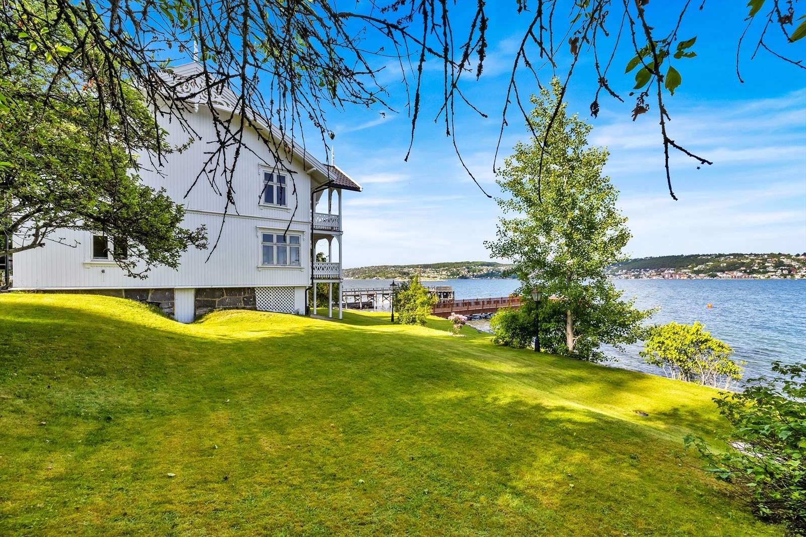 Store plenarealer byr på rikelig med boltreplass Galleribilde