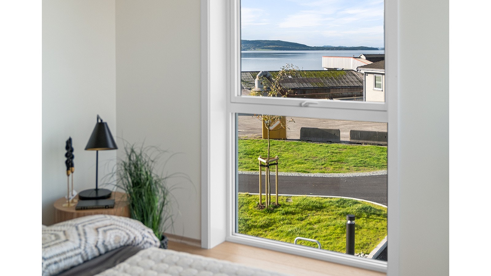 4927707_1-yoiobb1.jpg Galleribilde