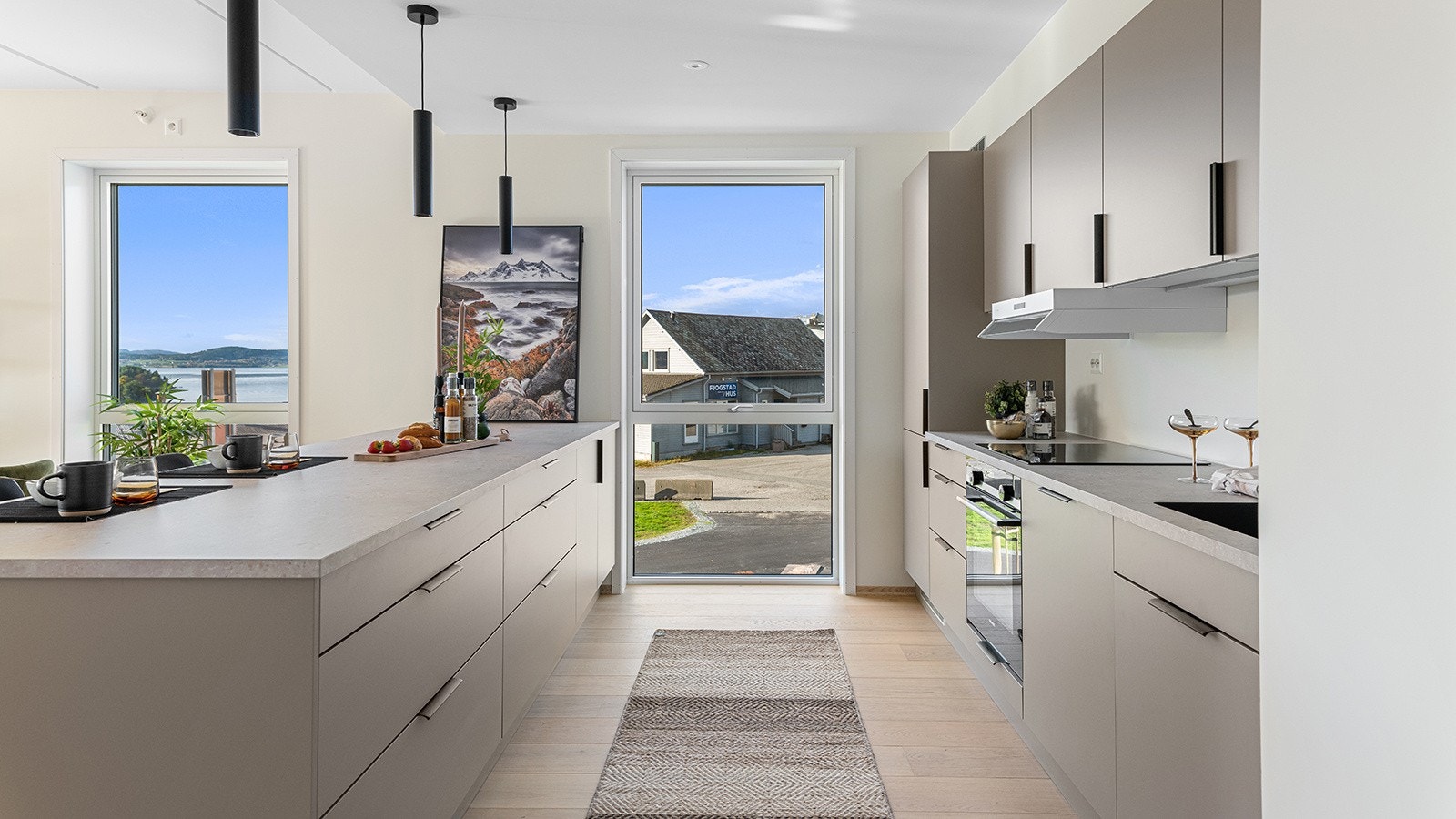 4927699_1-pxjeub1.jpg Galleribilde