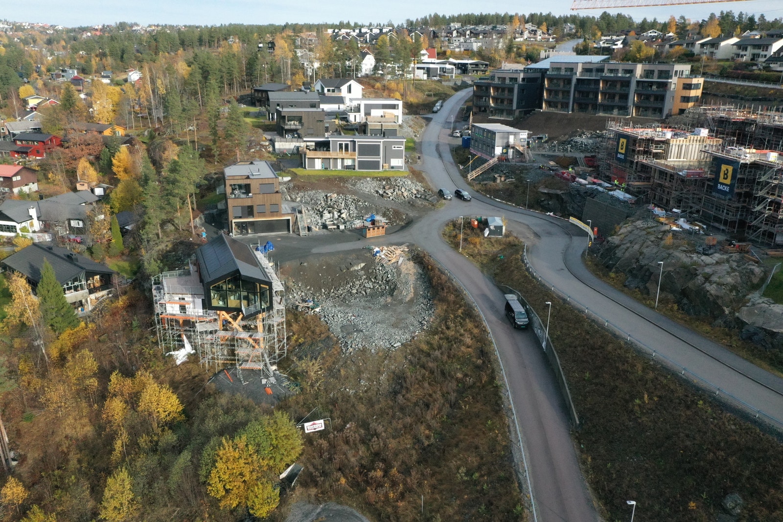 Kort avstand til lysløype, akebakker og flotte turområder sommer som vinter. Galleribilde