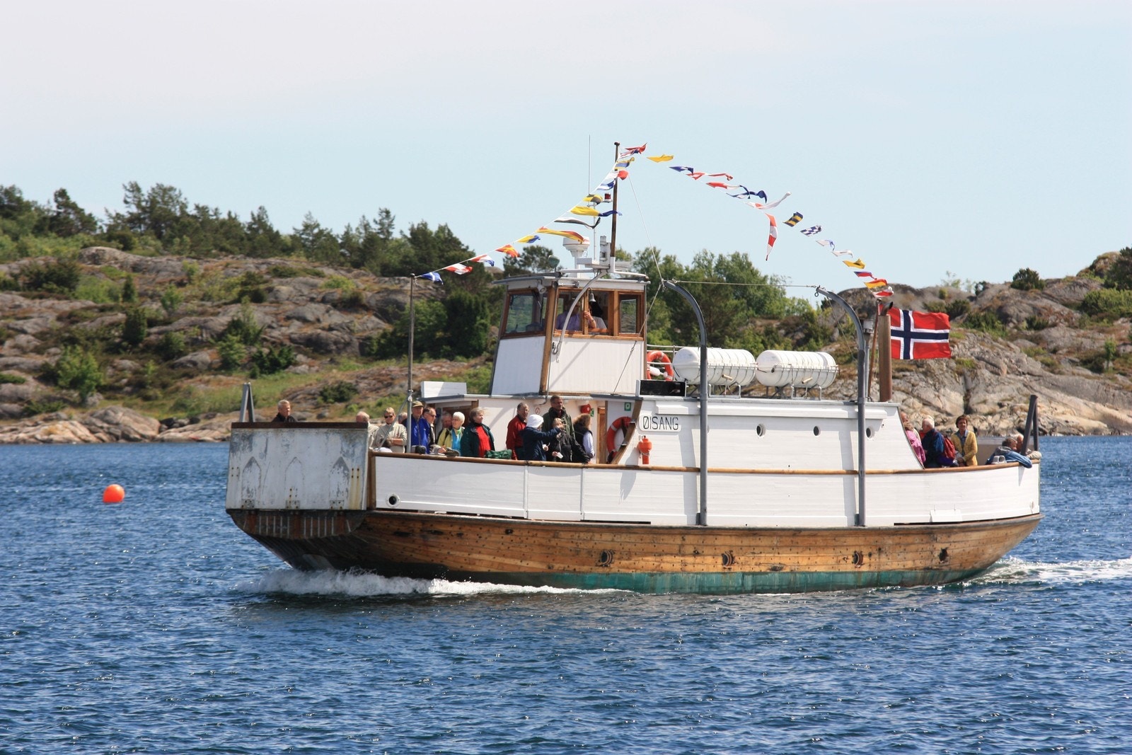 Øysangferja som går til Risør by Galleribilde