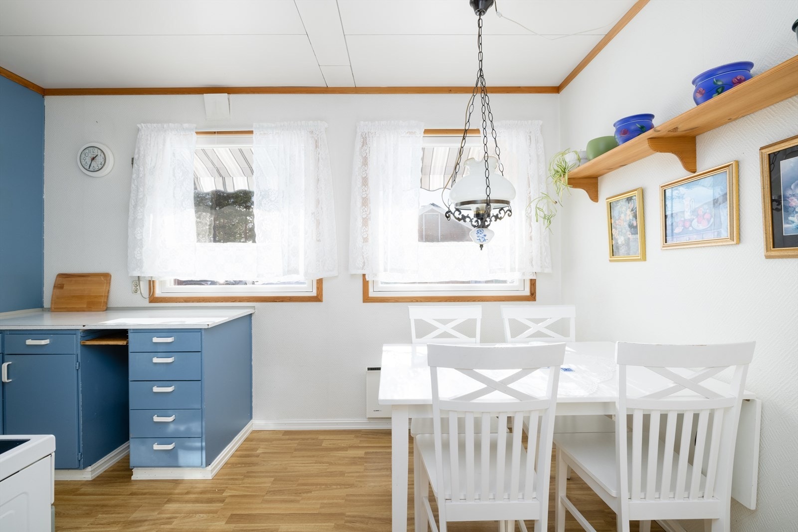 Plass til spisebord på kjøkkenet. Galleribilde