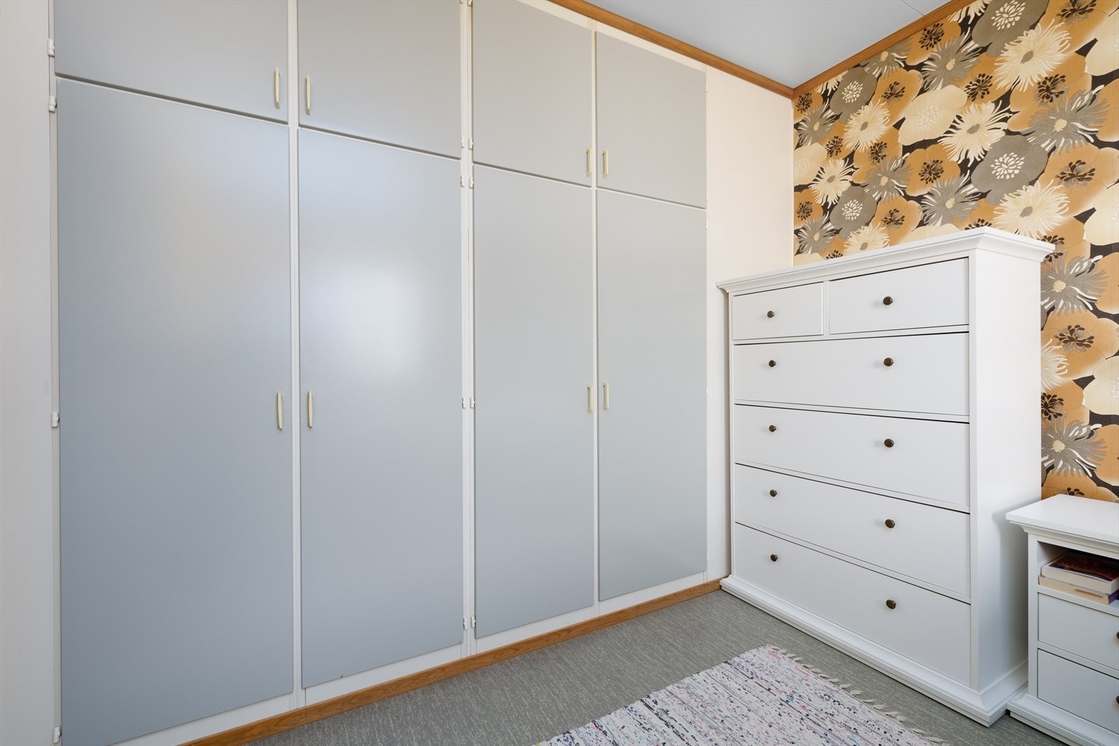 Hovedsoverommet har integrerte garderobeskap. Galleribilde