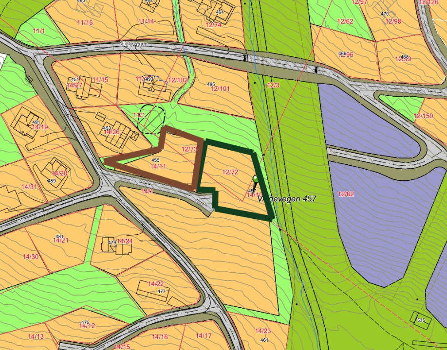 Tomt nr. 122(Viddevegen 457) består av 2 gnr og bnr. Tomten ligger helt inntil alpinbakken (Ski in/out) Galleribilde