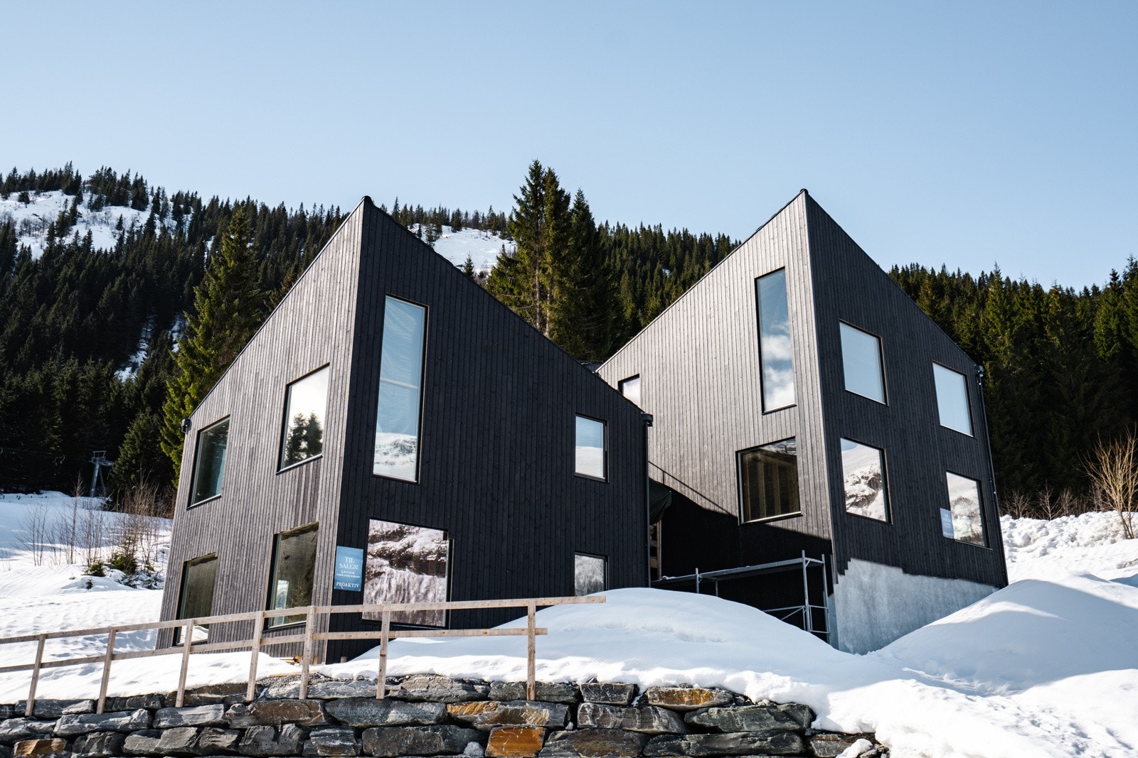 Bilder av Jon Hunnålvatn Tøn Galleribilde