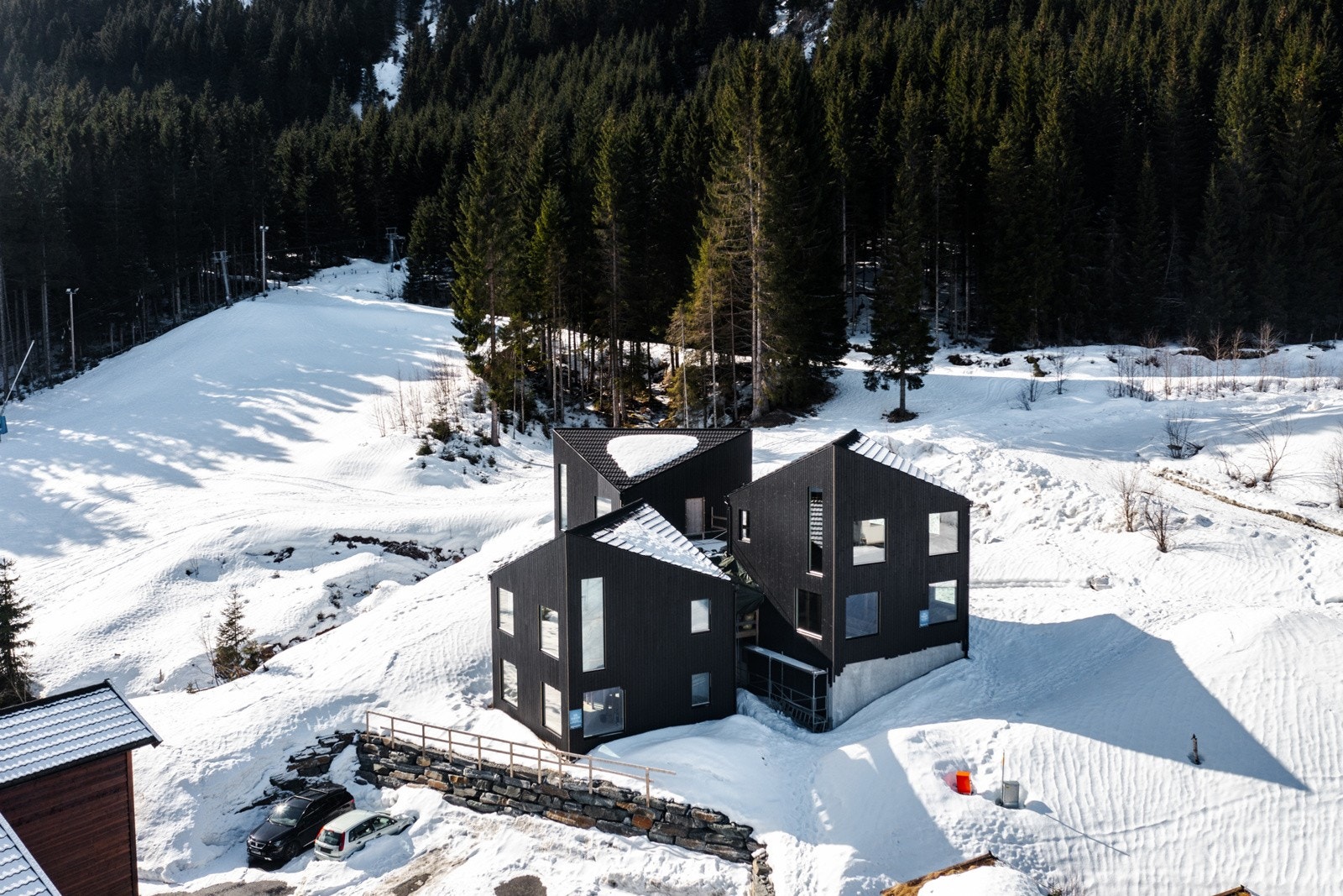 Bilder av Jon Hunnålvatn Tøn Galleribilde