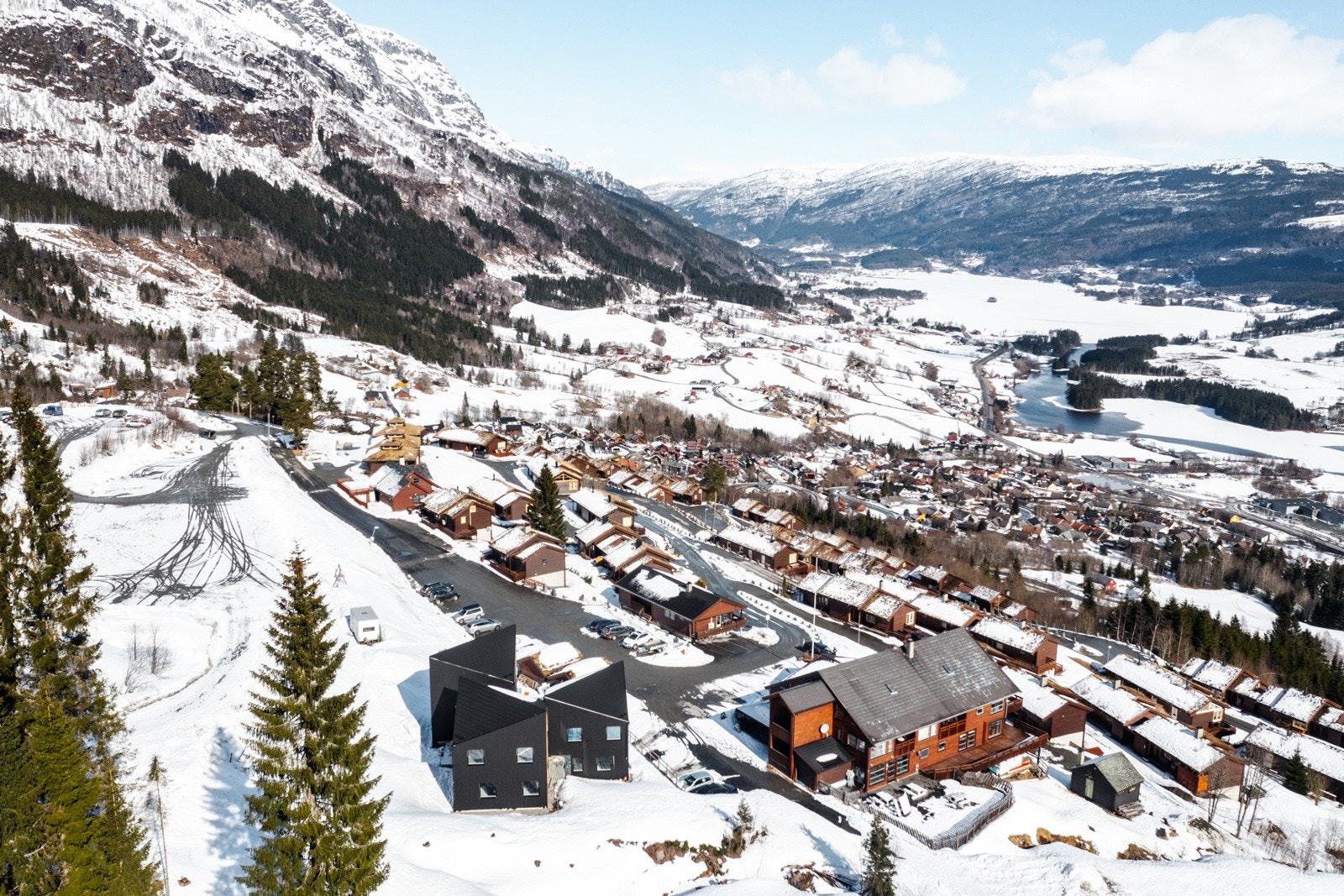 Bilder av Jon Hunnålvatn Tøn Galleribilde