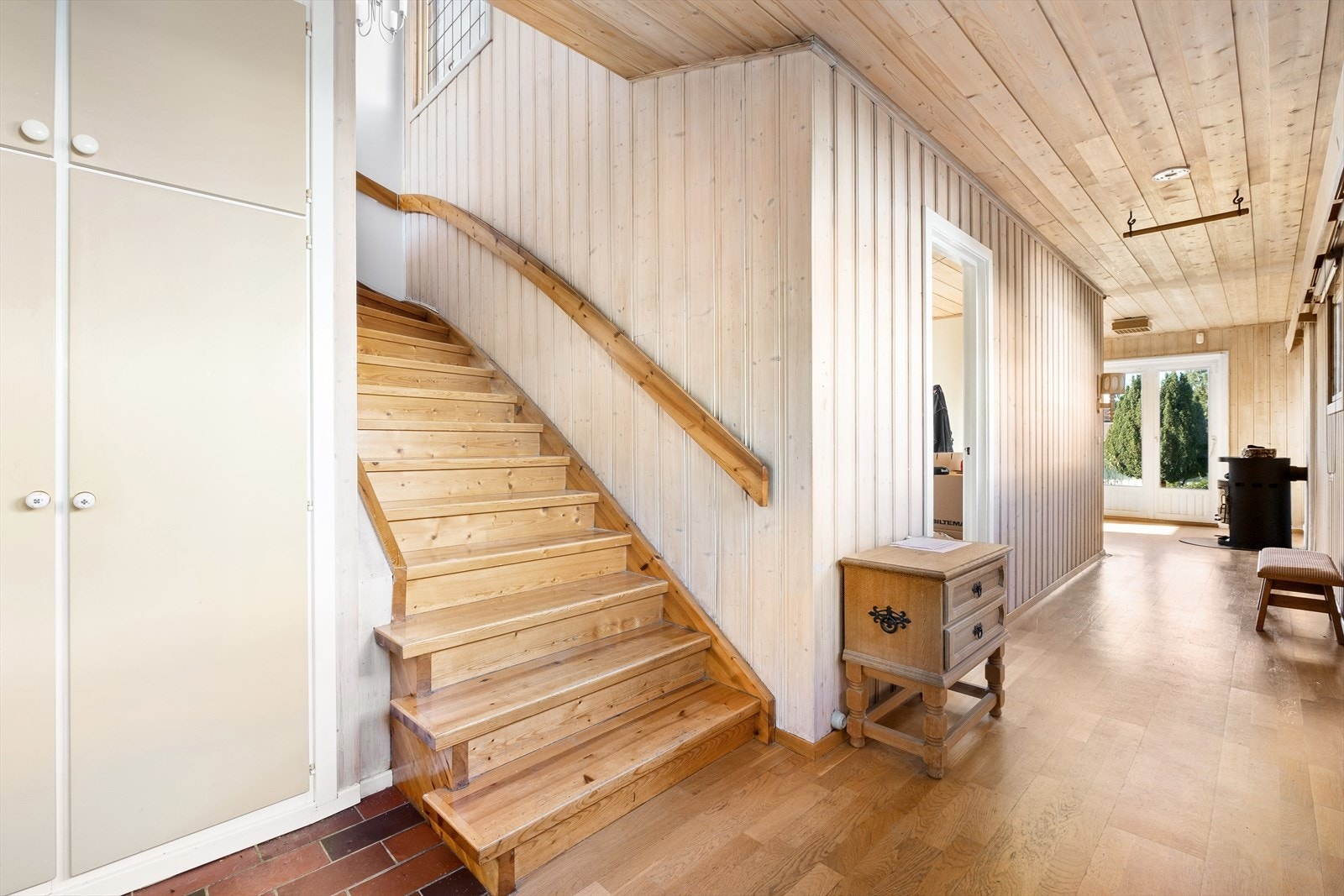 Innholdsrik bolig med en familievennlig planløsning. Galleribilde