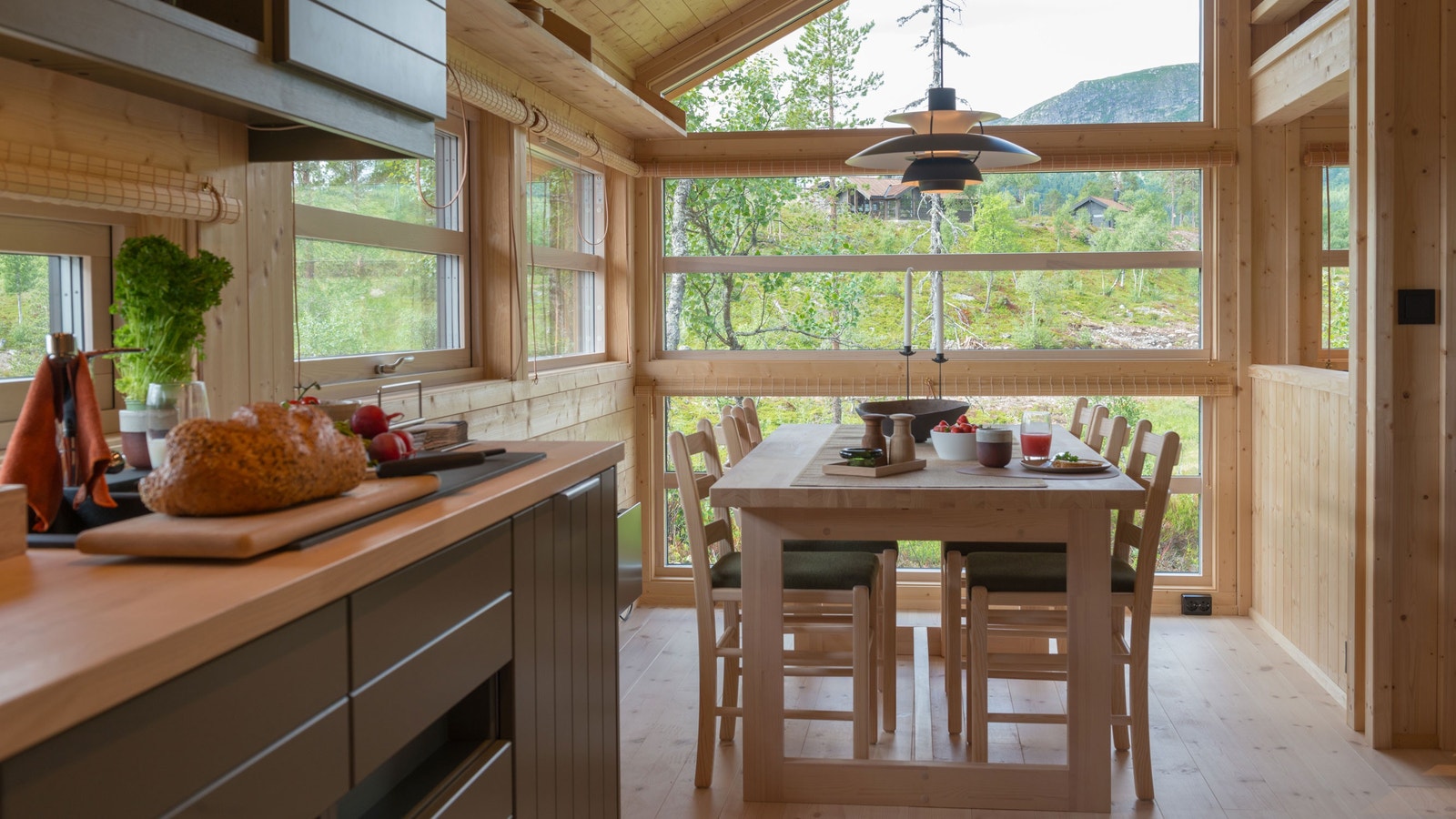 Eksempel interiør, kjøkken og spisekrok. Galleribilde