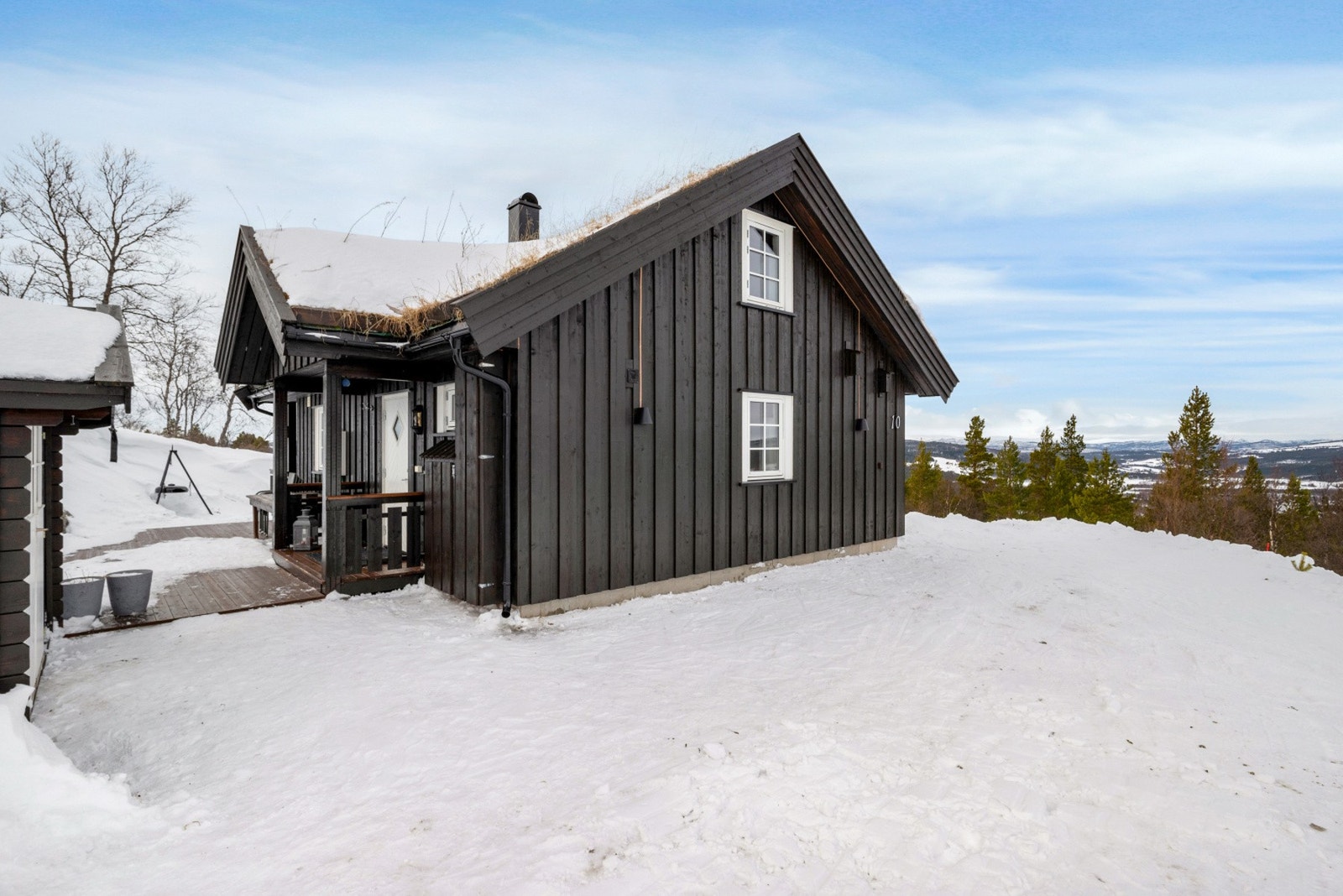 Her presenteres ei flott og koselig hytte fra 2012 med god beliggenhet i Hummelfjell! Galleribilde