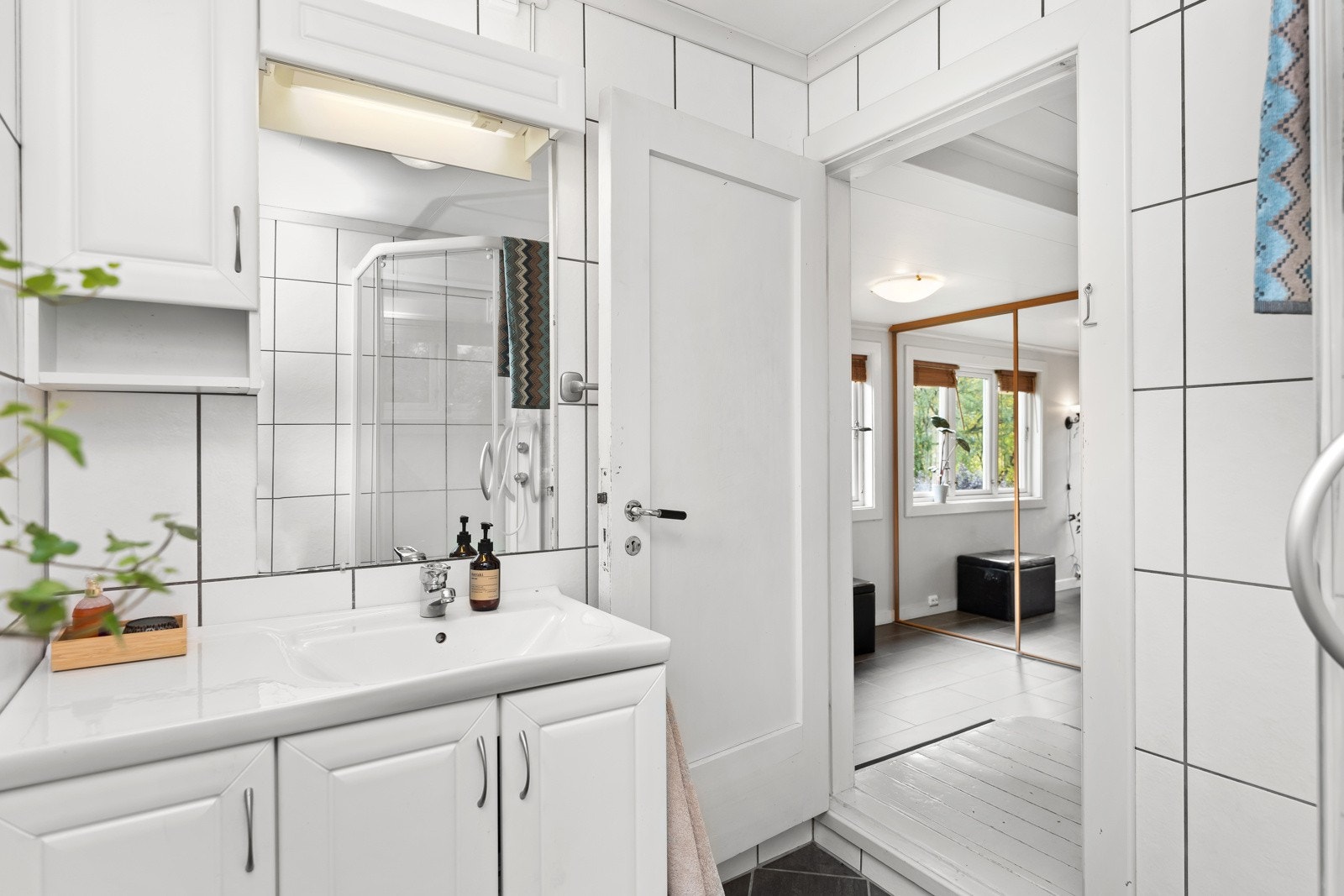 4831998_1-khzwmb1.jpg Galleribilde