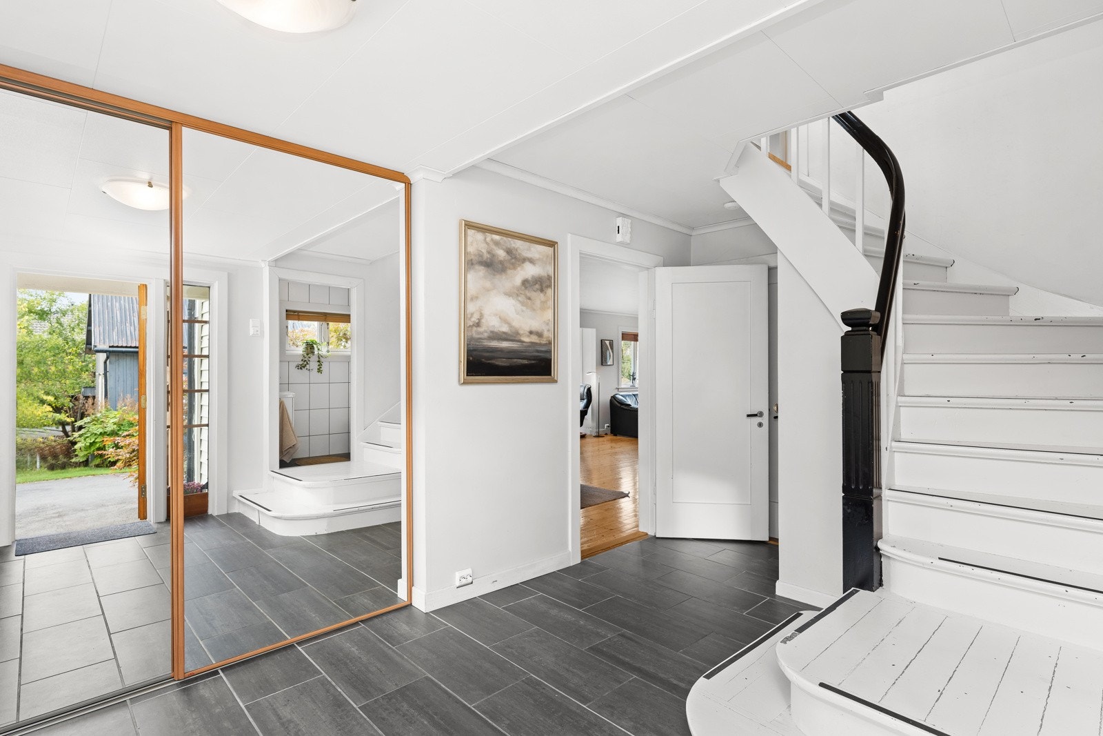 4831995_1-upavcb1.jpg Galleribilde