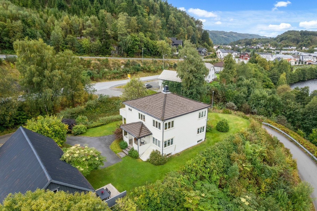 4831976_1-zushgb1.jpg Galleribilde