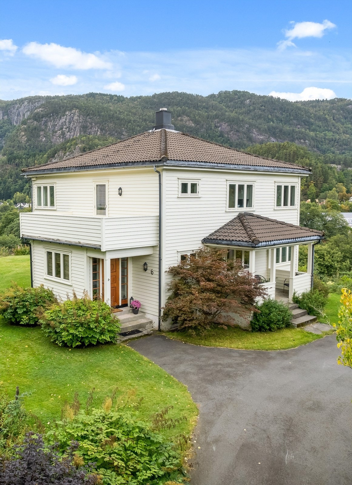 4832016_1-qrryhb1.jpg Galleribilde