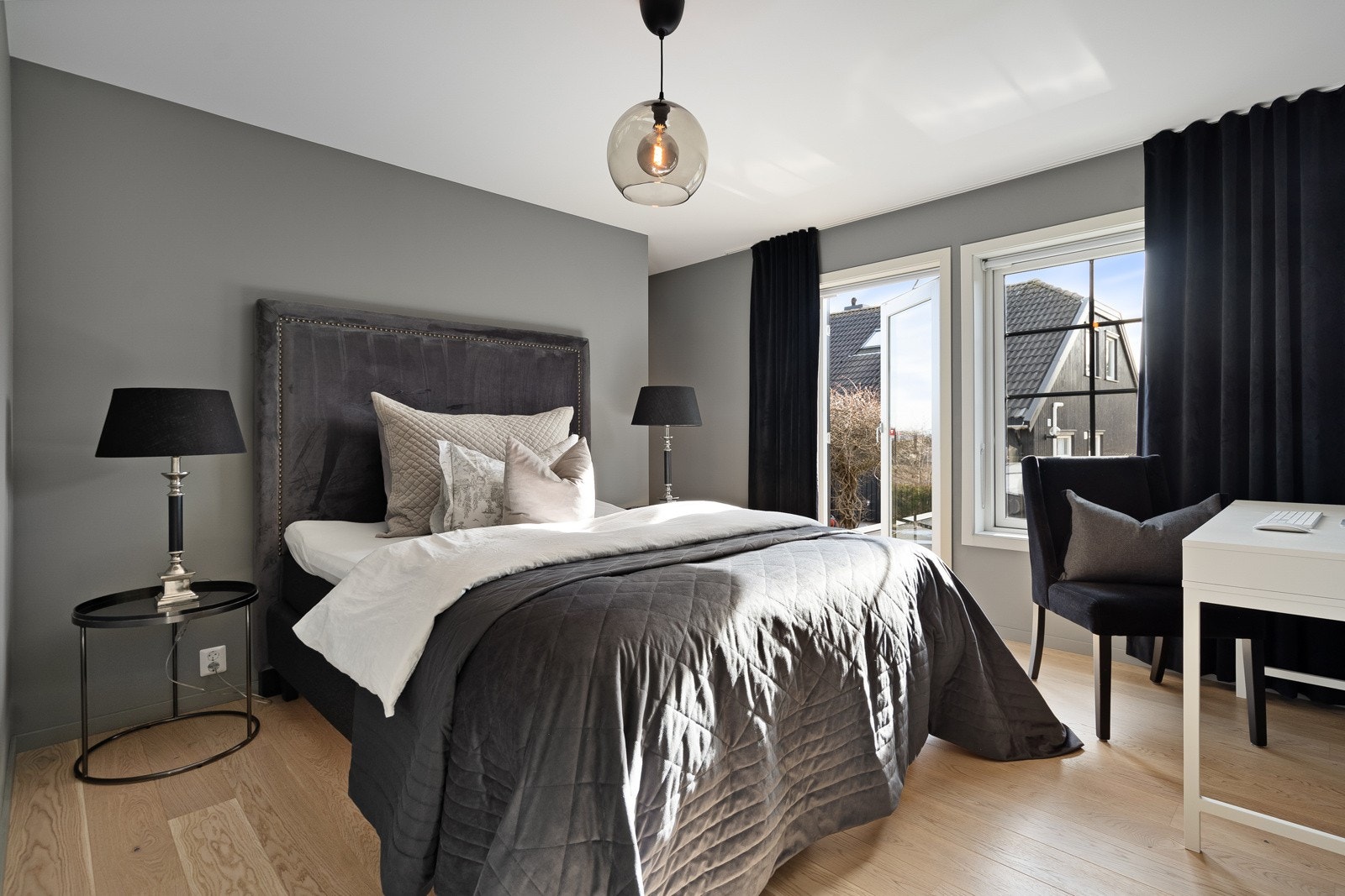 Master-bedroom med utgang ut Galleribilde