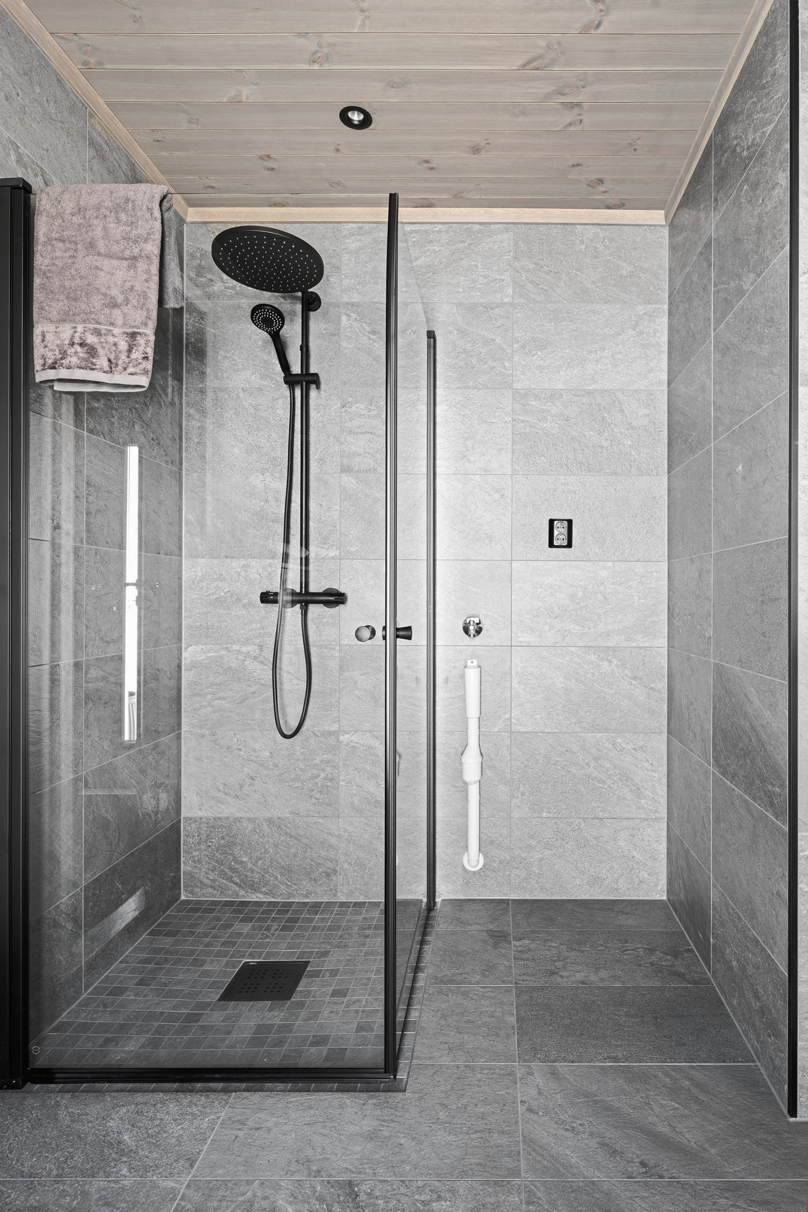 Bad v/entré Galleribilde