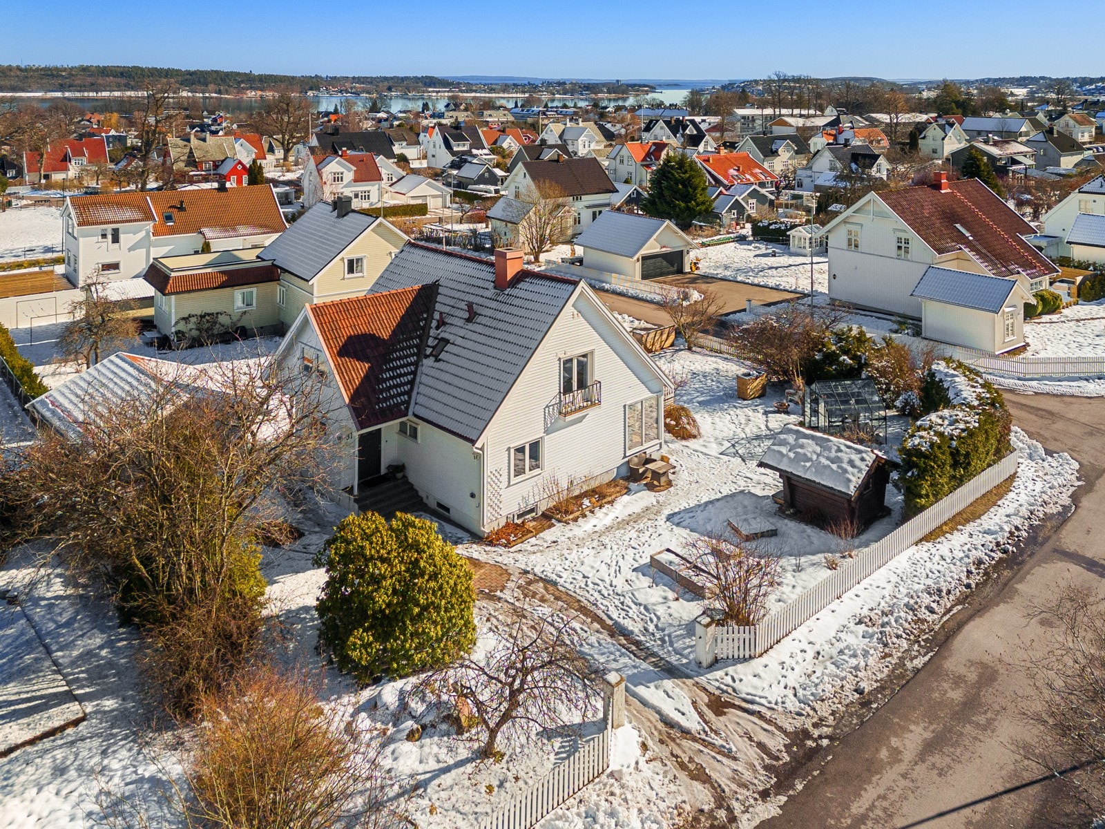 Stor og lekker tomt. Galleribilde