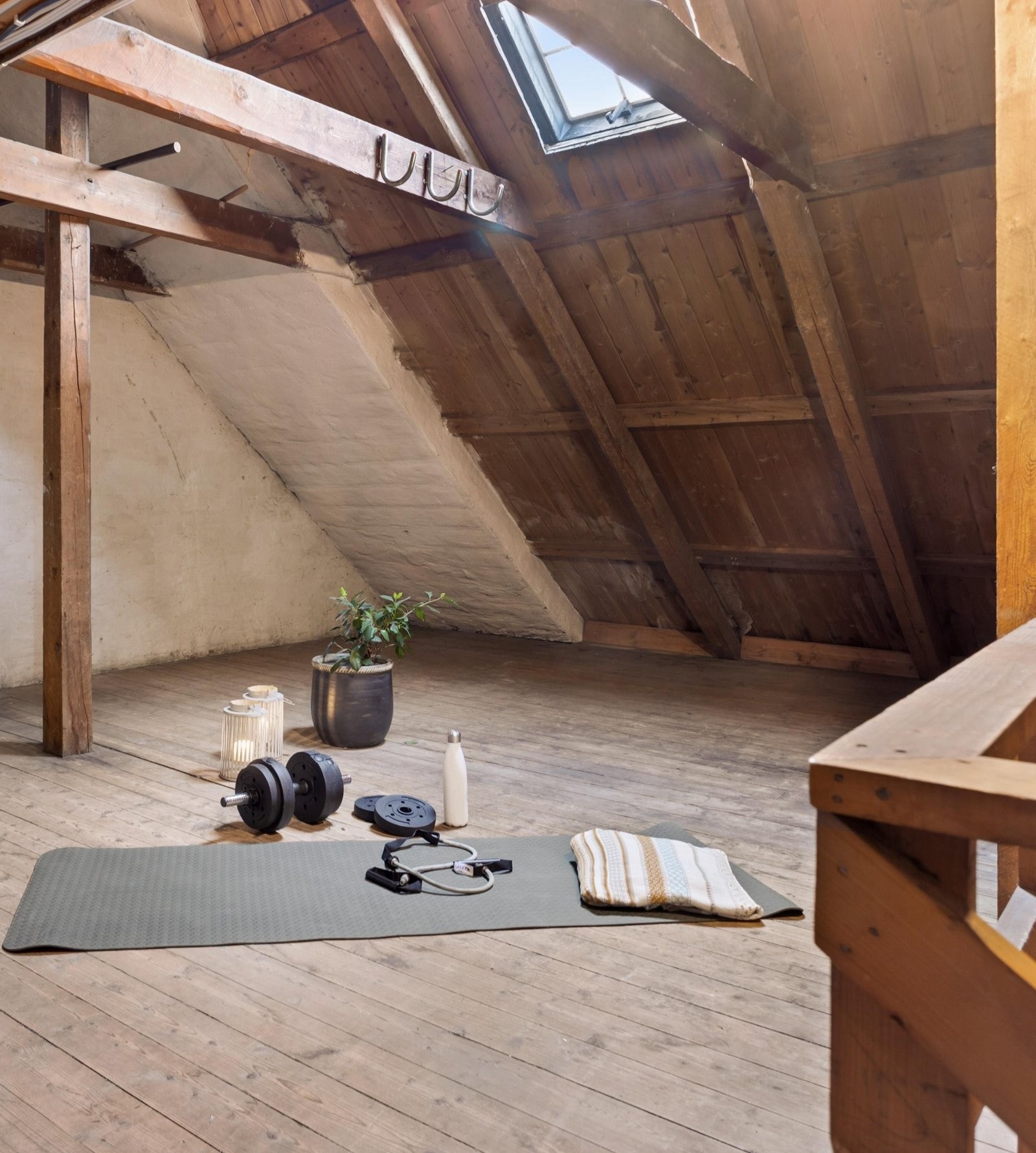 Uinnredet loft med flere muligheter. Galleribilde