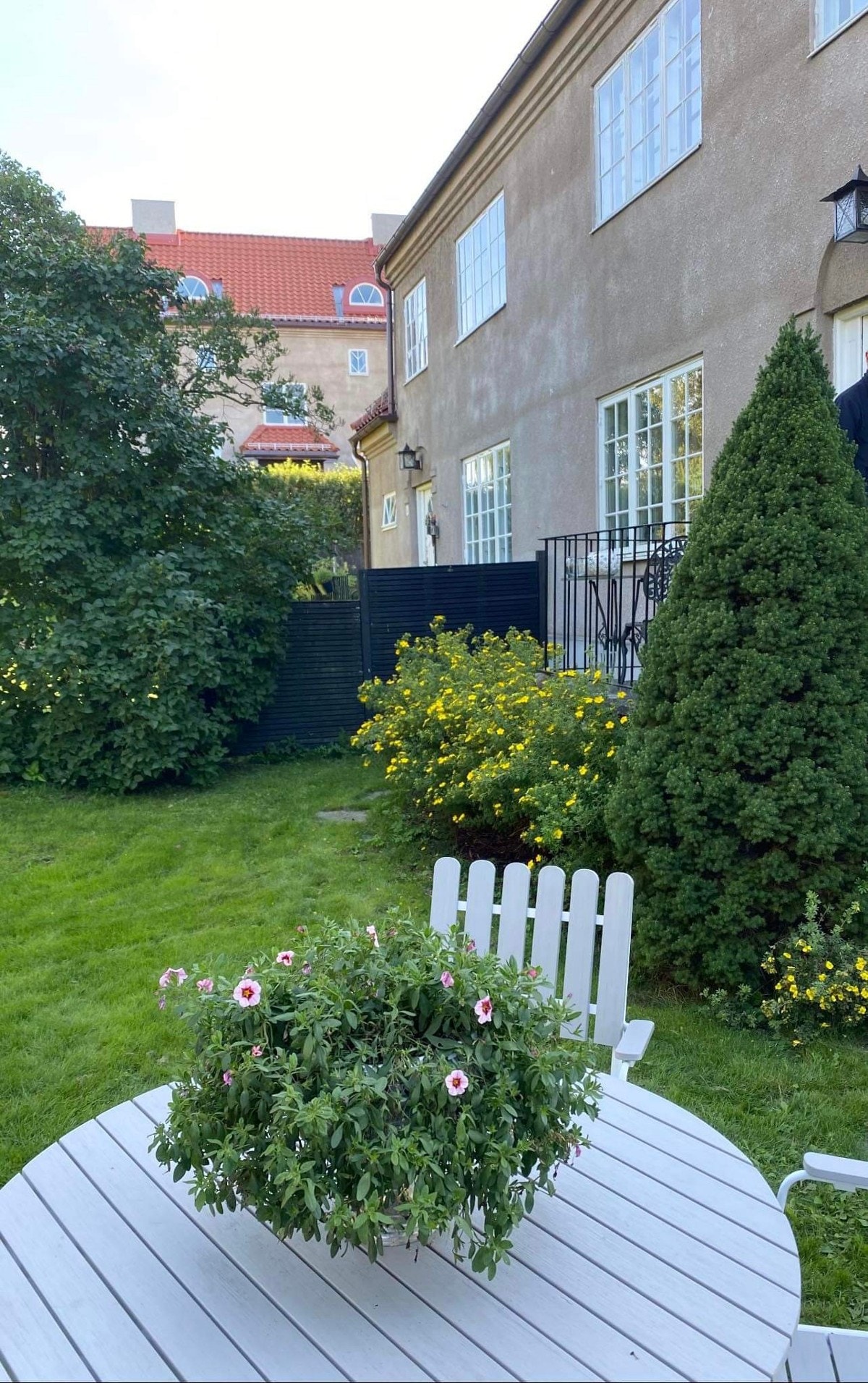 Selgers eget bilde. Galleribilde