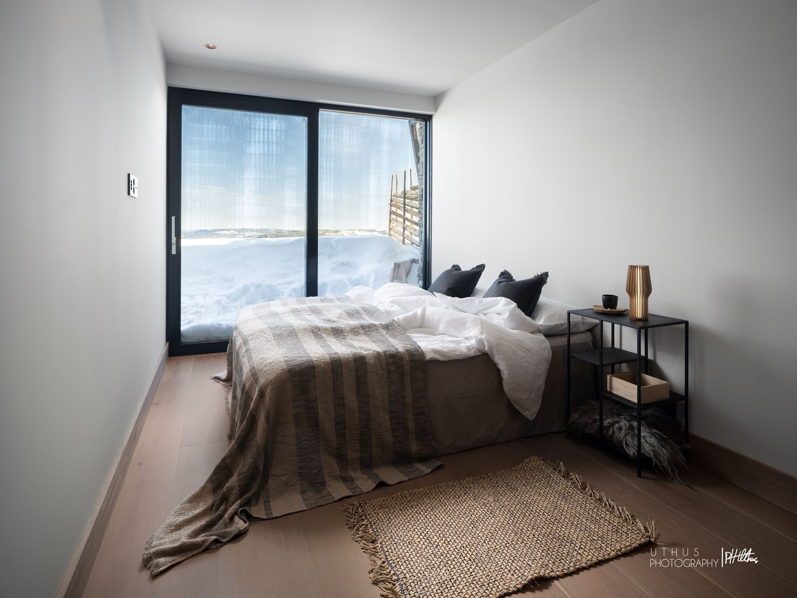 Soverom nr. 2 også med dør ut til friområde. Galleribilde