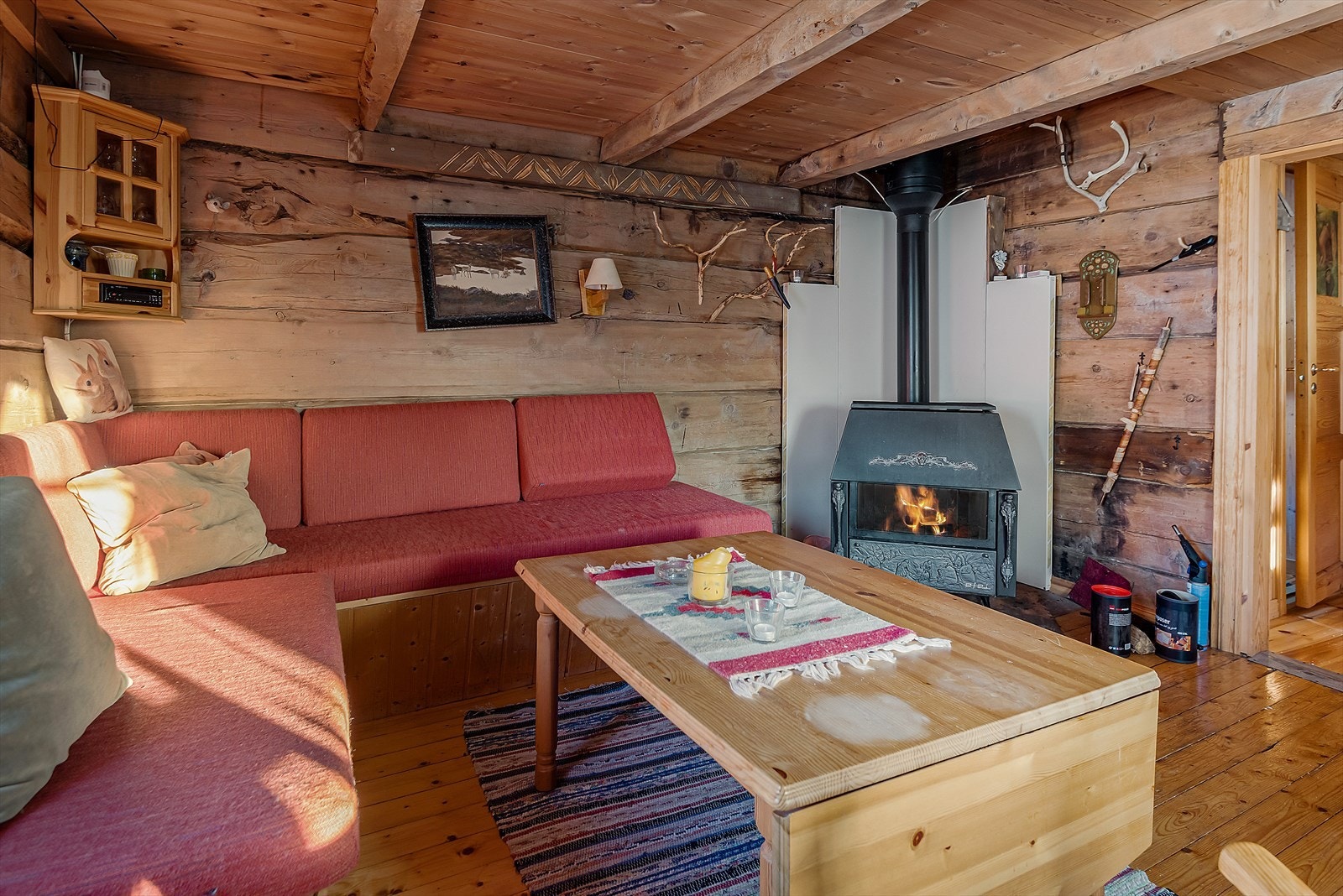 Vedovnen gir god varme på kalde dager Galleribilde