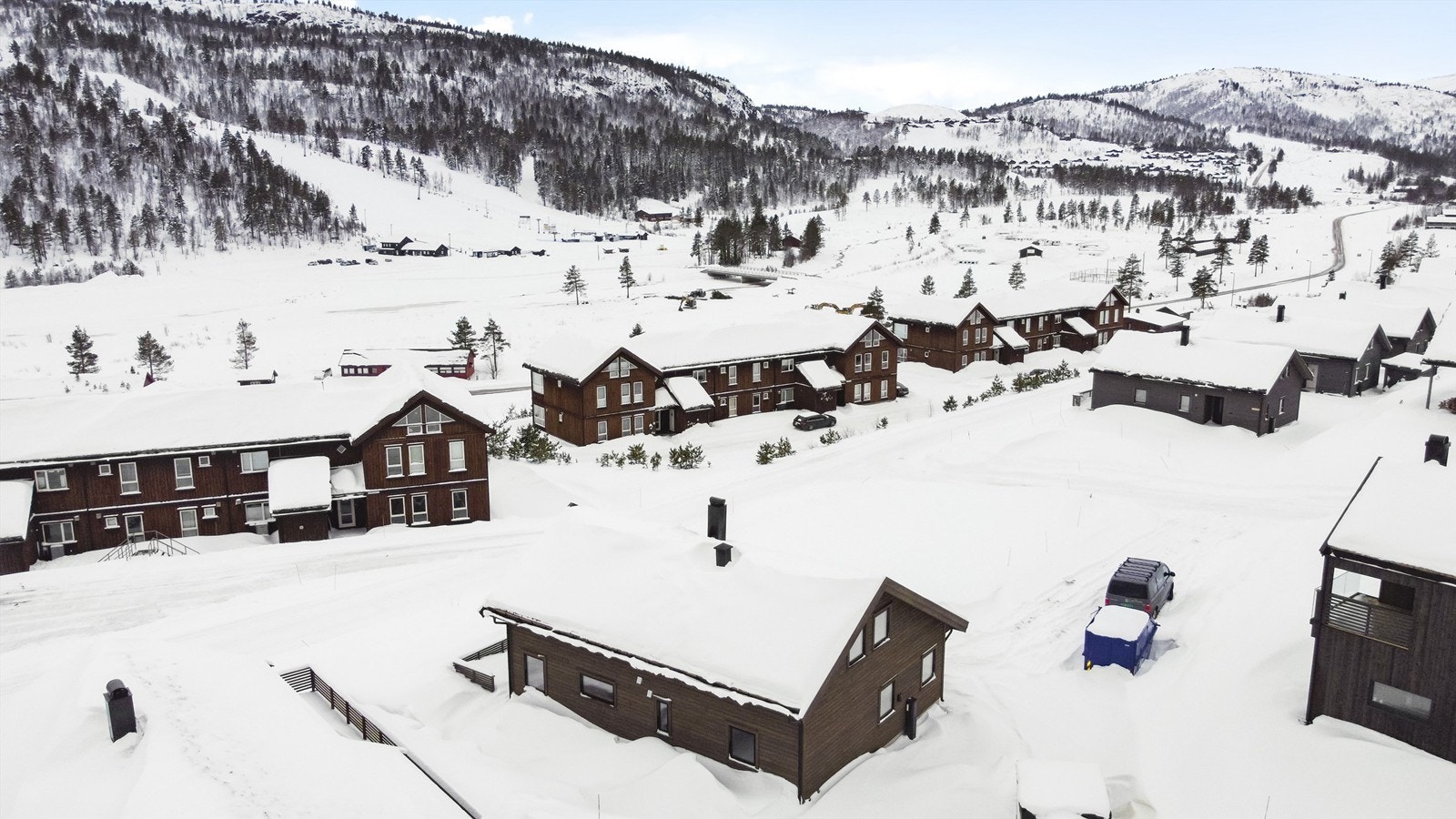 Gåavstand til skisenter og oppkjørt skiløype. Galleribilde
