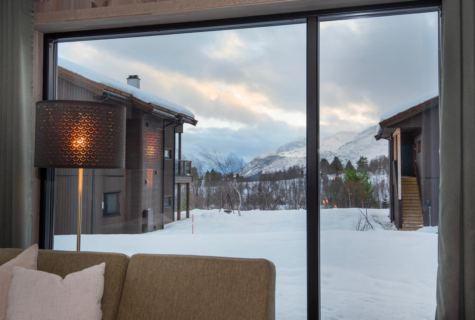 Fin utsikt mot Fursetreset og Strandadalen. Galleribilde