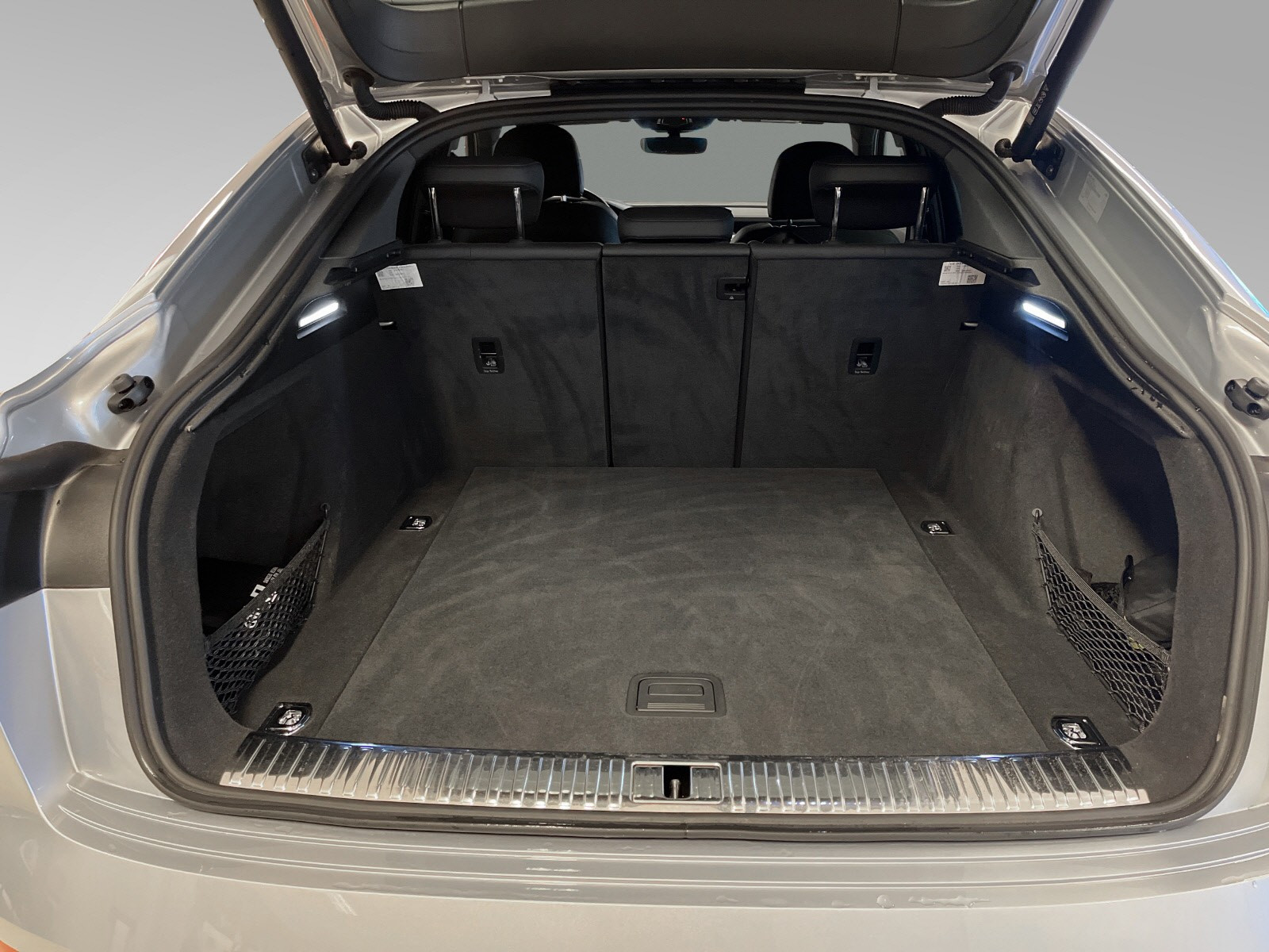 660 L bakasjeroms volum.