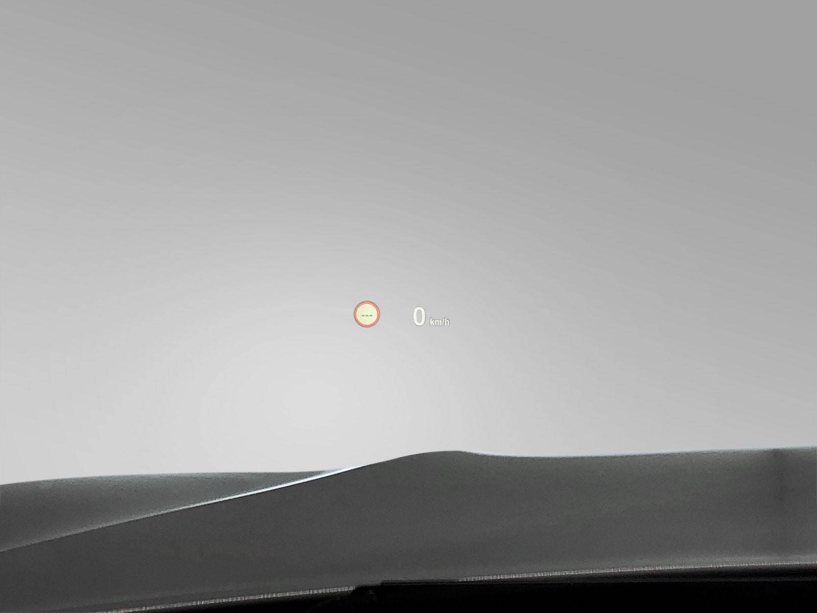 Head Up Display - gir deg nødvendig informasjon uten å måtte se ned i førerdisplayet