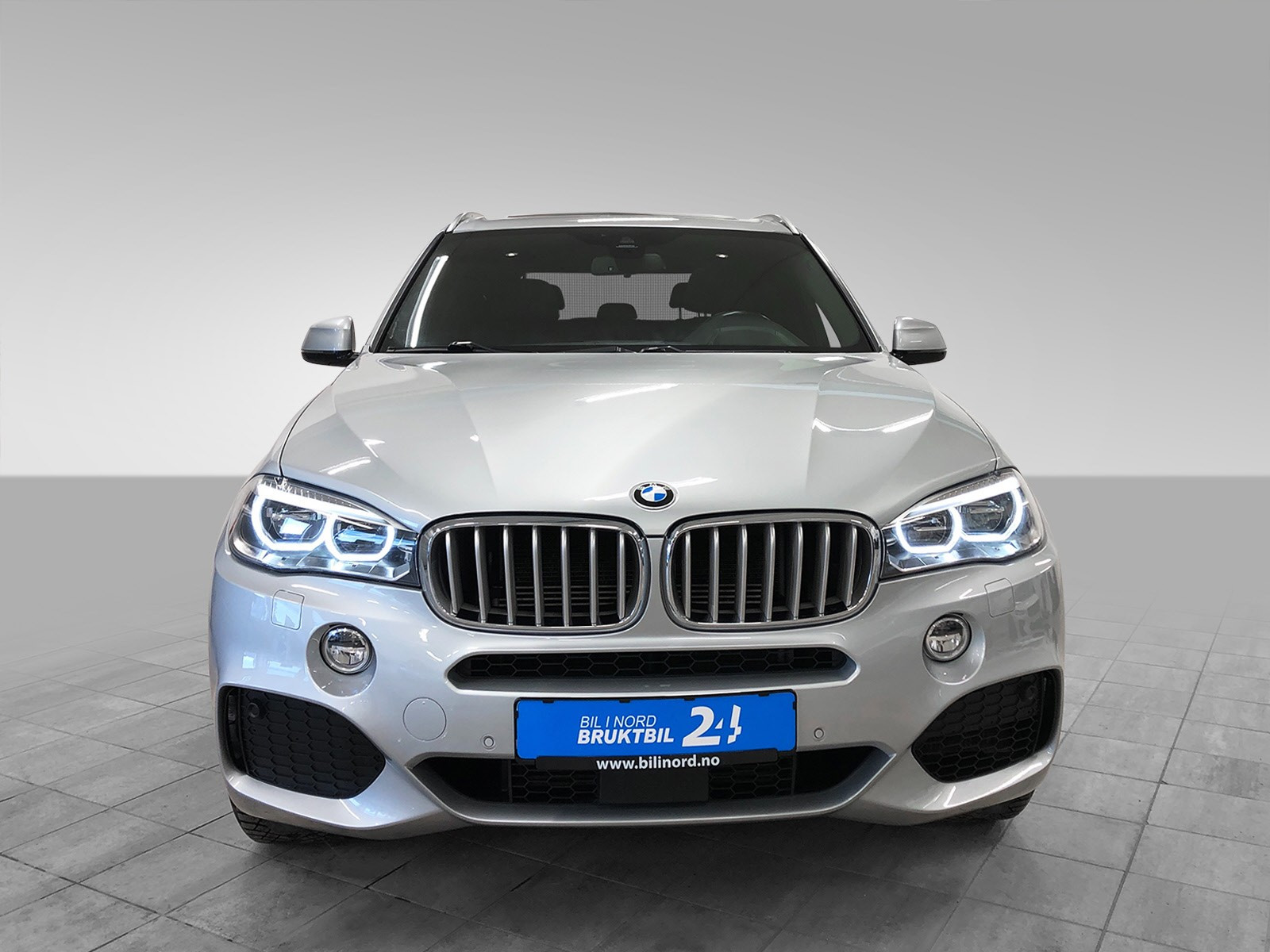 M-Sport pakken passer bilen perfekt