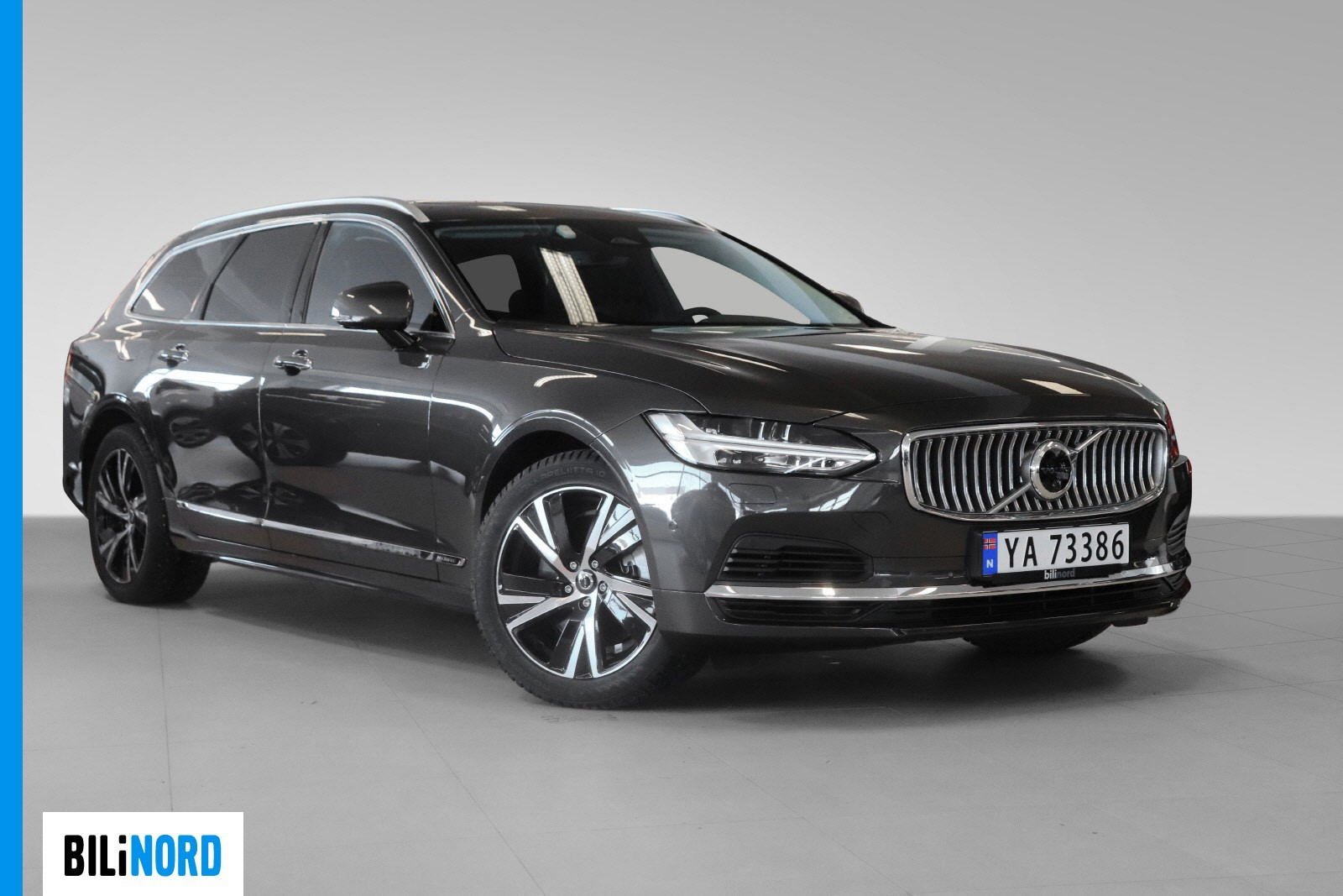 Nydelig neste ny Volvo V90 T6 AWD Inscription med den nye batteripakken på 18.8 kWh med rekkevidde opp til 88 km