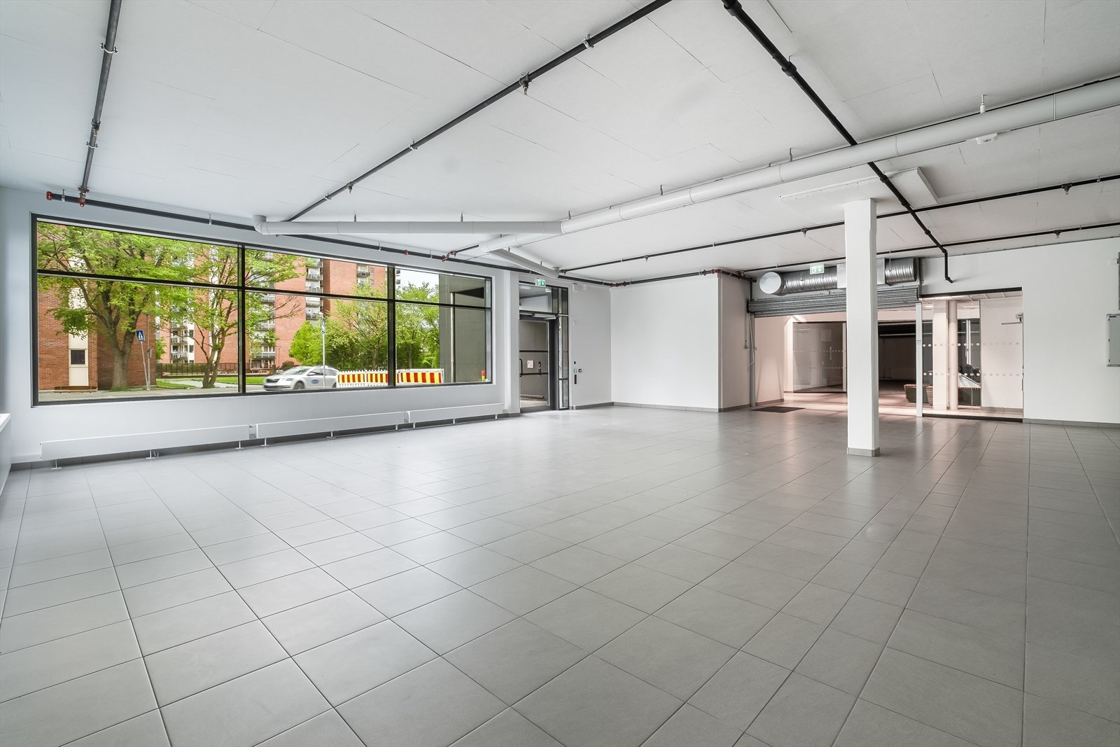 Areal i 1. etasje mot Tempevegen før ombygging med egen inngang. Galleribilde