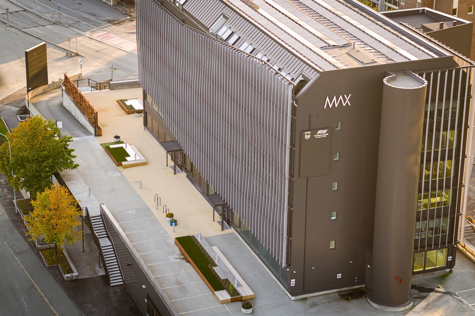 MAX-bygget mot Tempevegen. Galleribilde