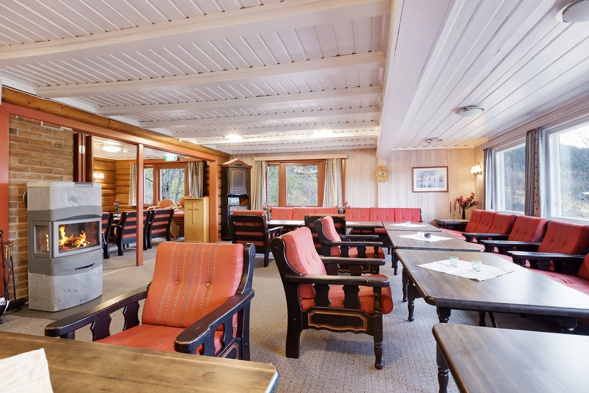 Storstua kan om ønskelig deles inn med foldedør Galleribilde