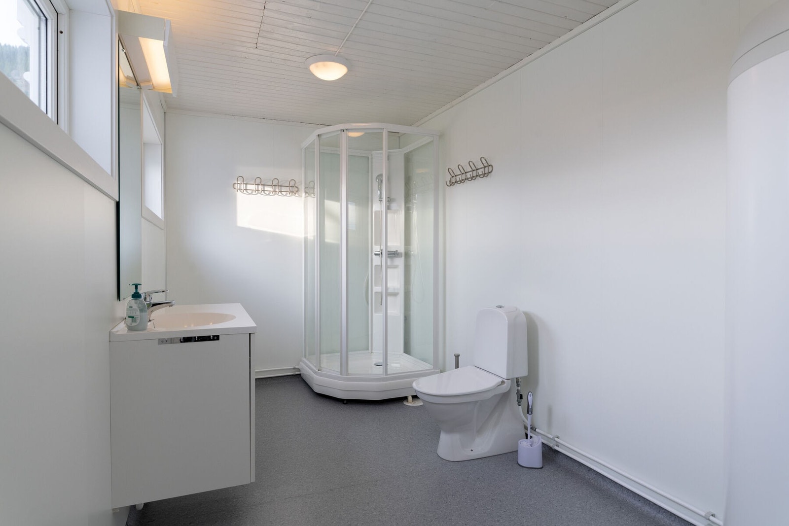 Bad i 2 et. i "Ragnahuset" Galleribilde
