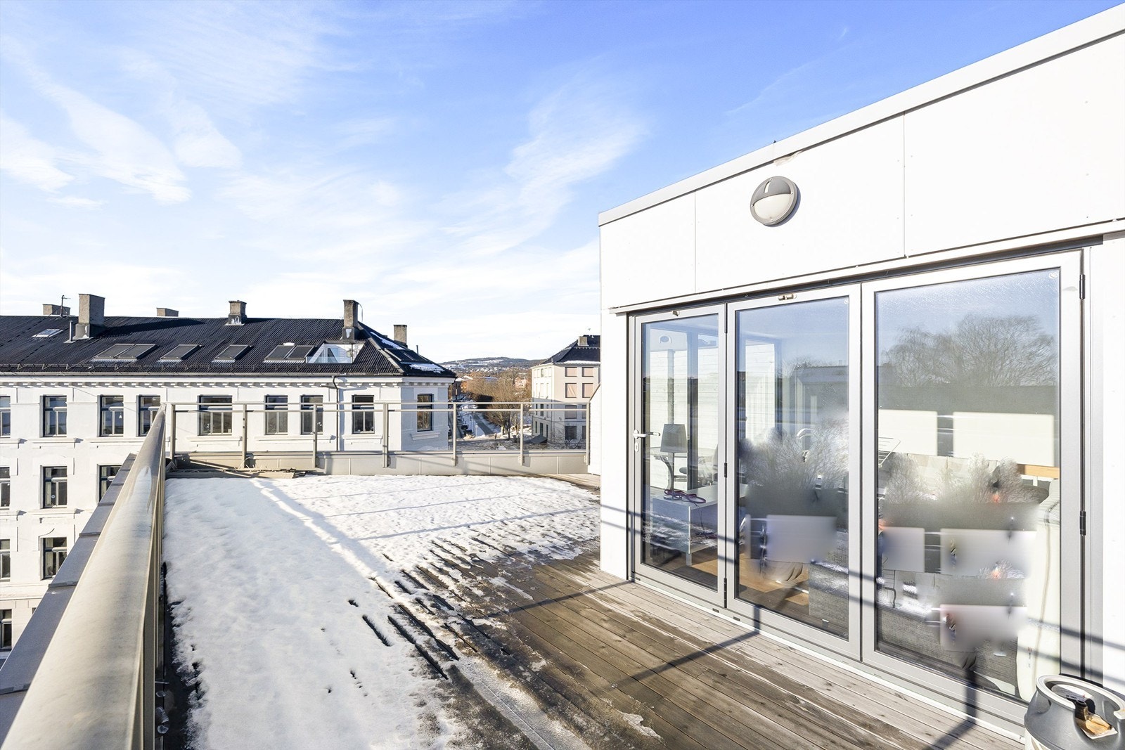 På toppen av bygget finner man både felles- og private takterrasser. Galleribilde
