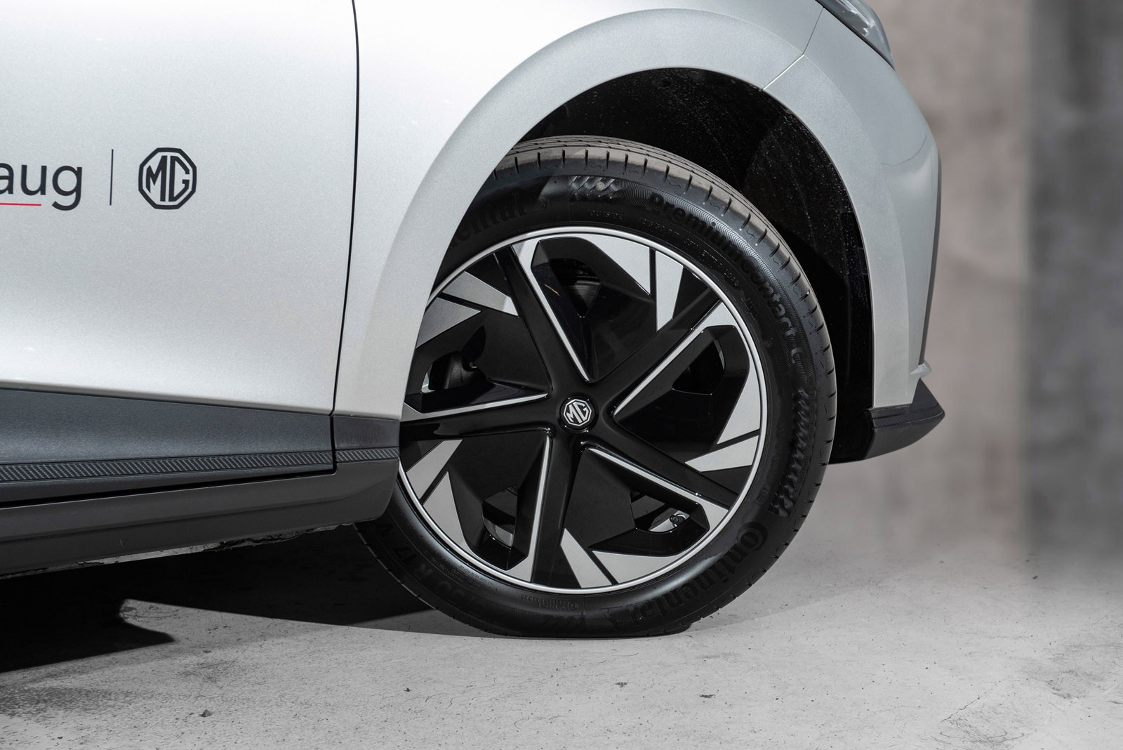 MG4 Luxury 64 kWt - 435 km WLTP